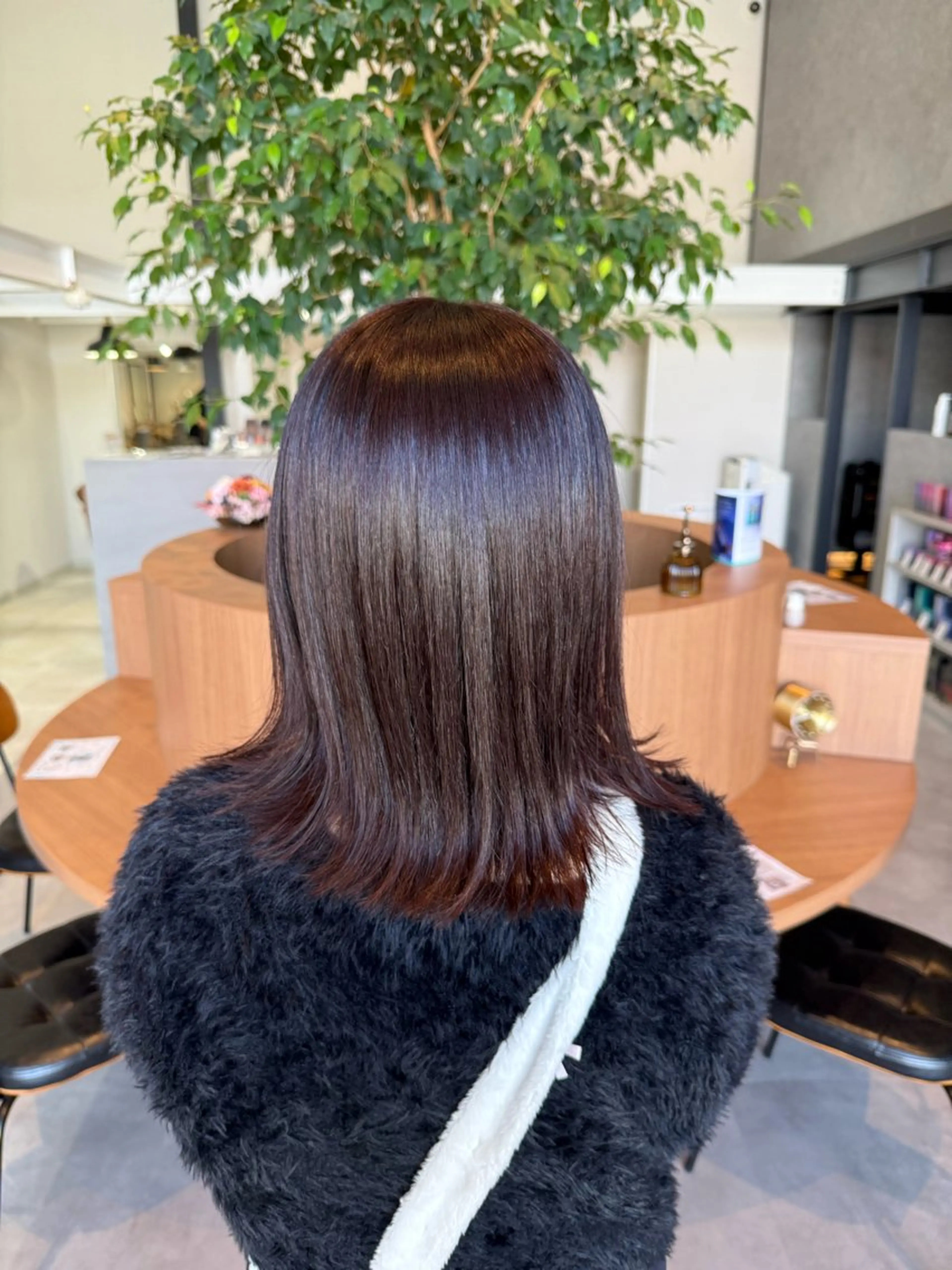ミディアム カラー ブラウンカラー ピンクカラー ピンクブラウン カット ヘアカラー ayaka |トレンドヘアのヘアスタイル