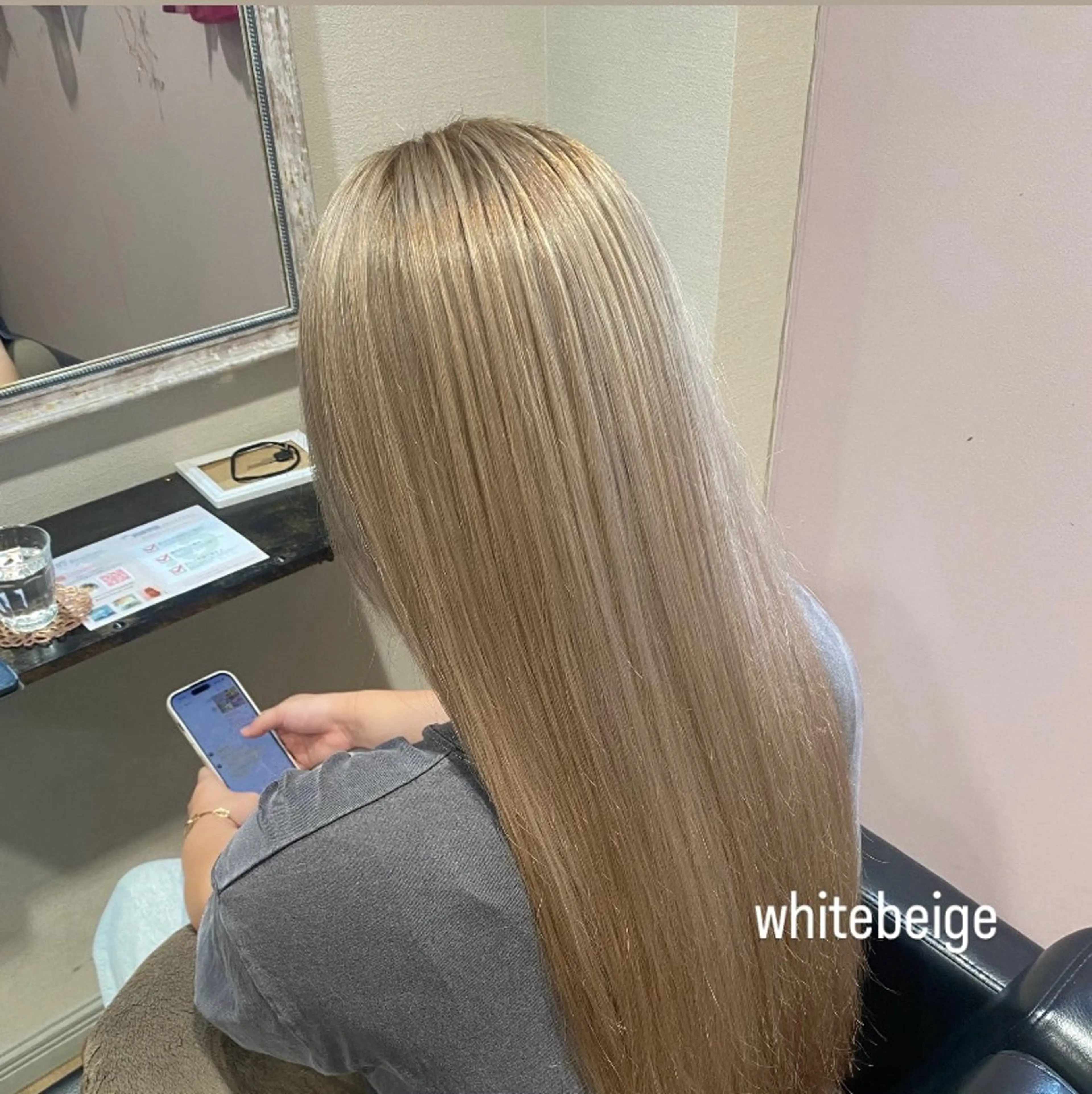 ロング カラー ブリーチ あいさ🤍ムラ無しカ ラー🤍のヘアスタイル