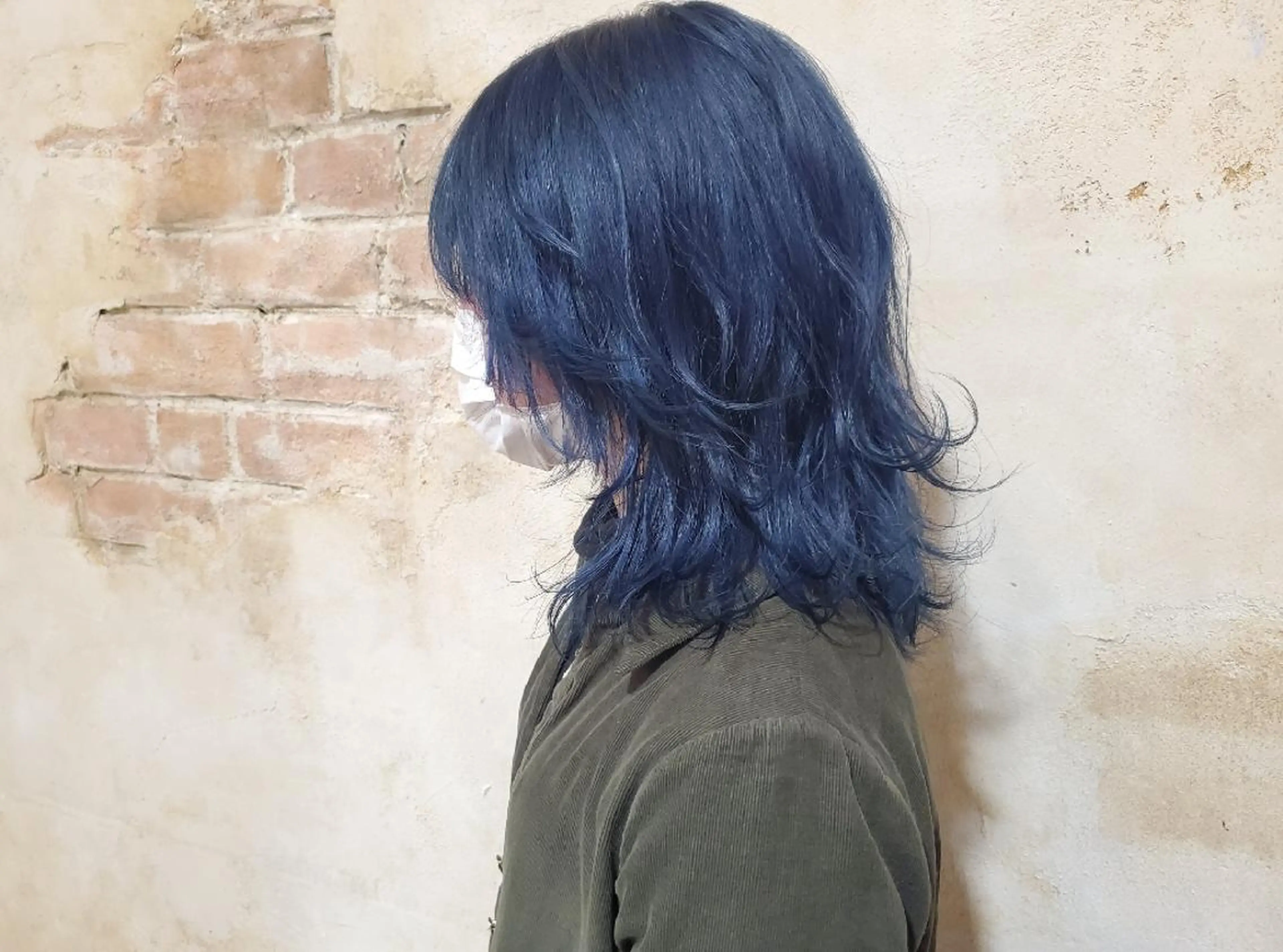 カラー セミロング ブルーカラー パ ルのヘアスタイル