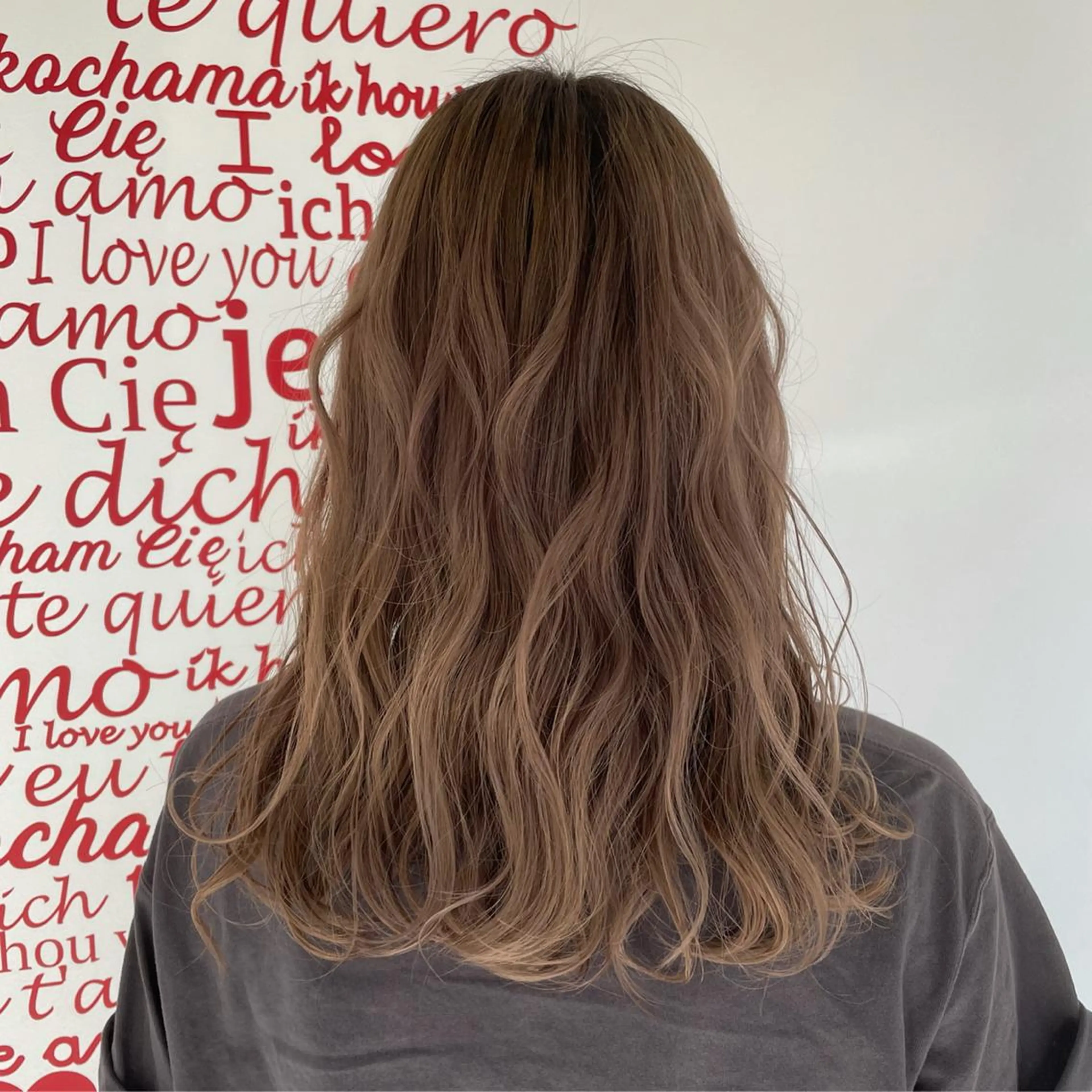 セミロング カラー ヘアアレンジ CREAPY所属・日向野 利菜のヘアスタイル