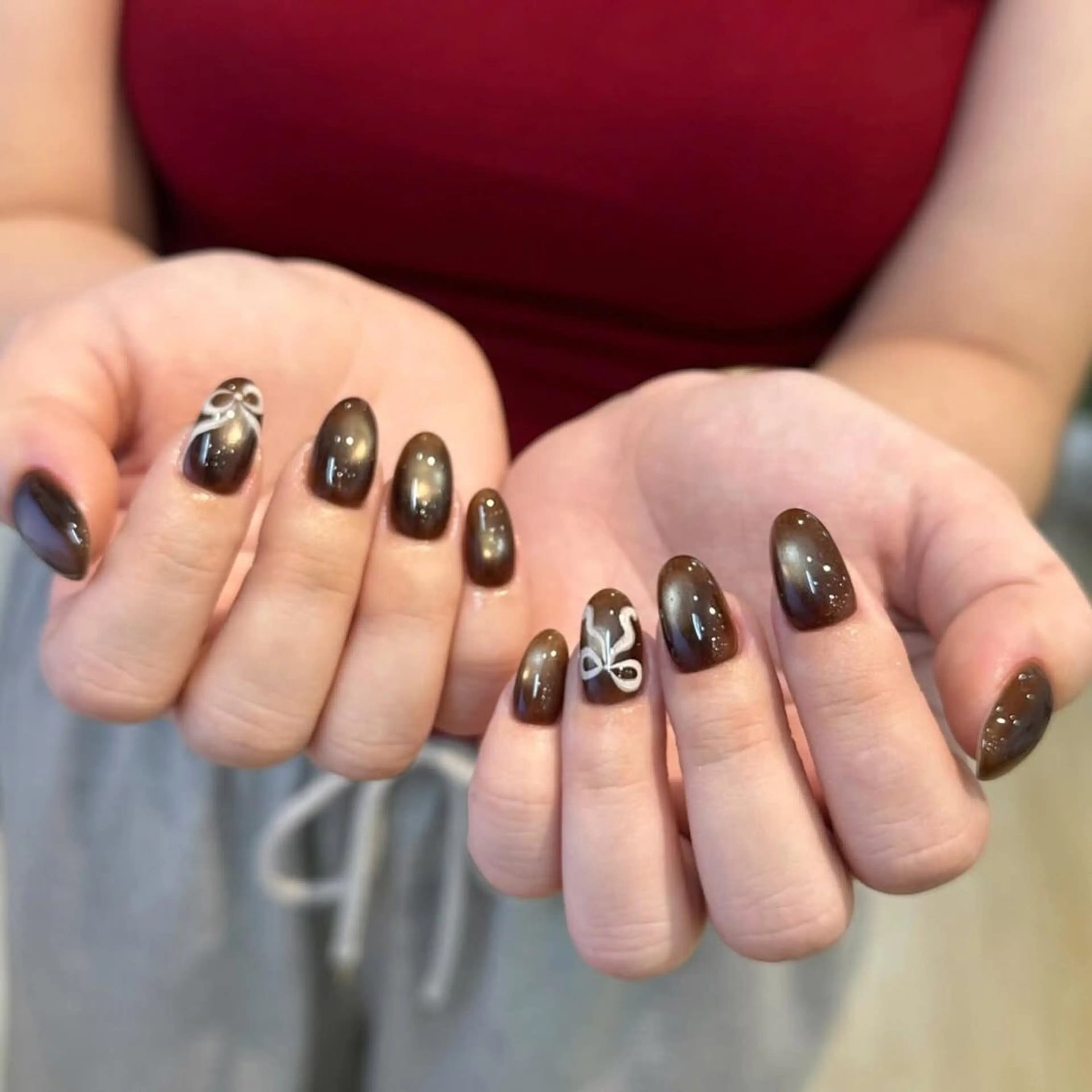 ネイル グラデーション ラメ(グリッター) マグネットネイル ミラーネイル ニュアンスネイル ハンドネイル Lumi de nails所属・Lumi de nailsのネイルデザイン