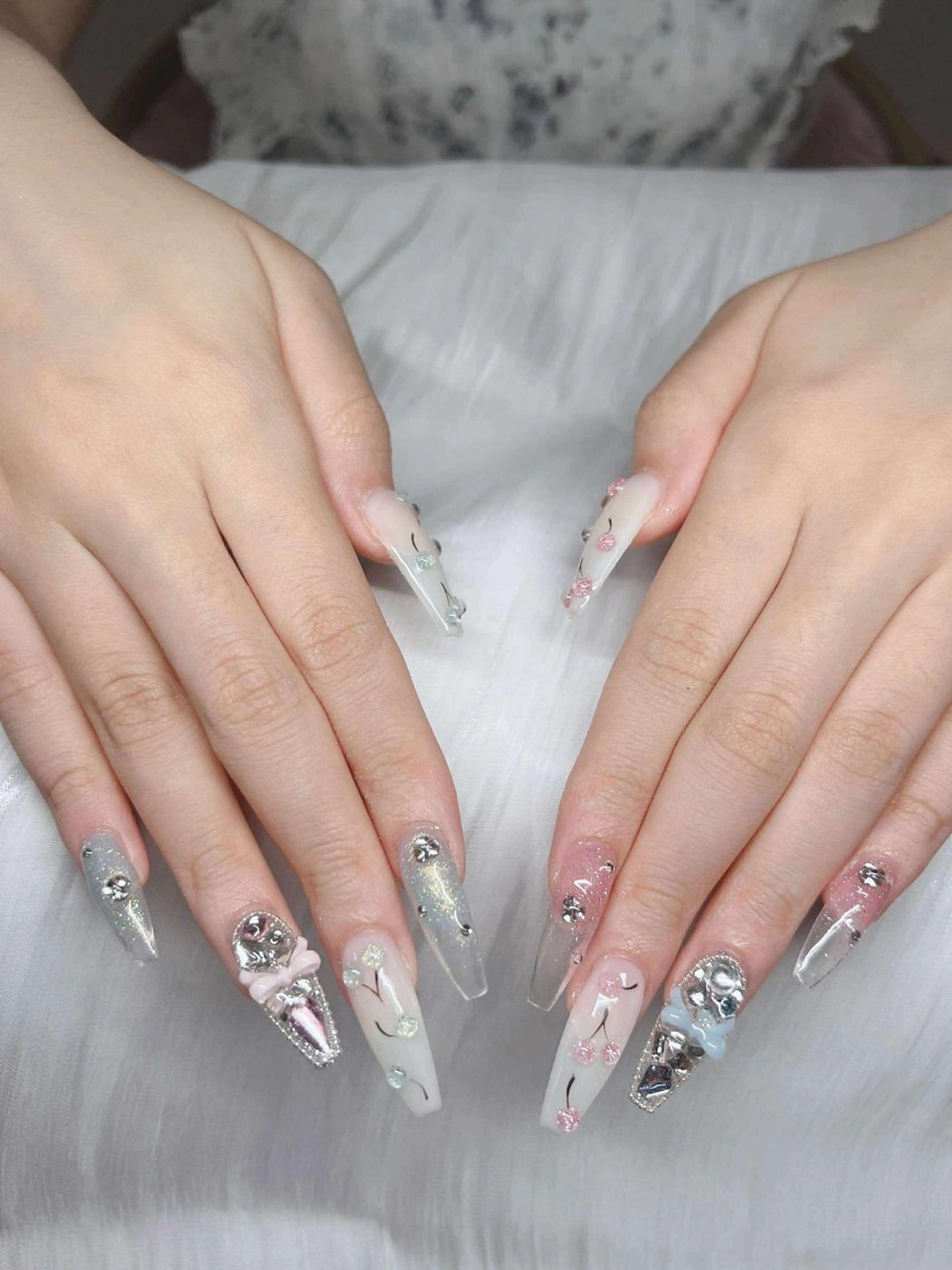 ネイル ハンドネイル Lee Nailsのネイルデザイン