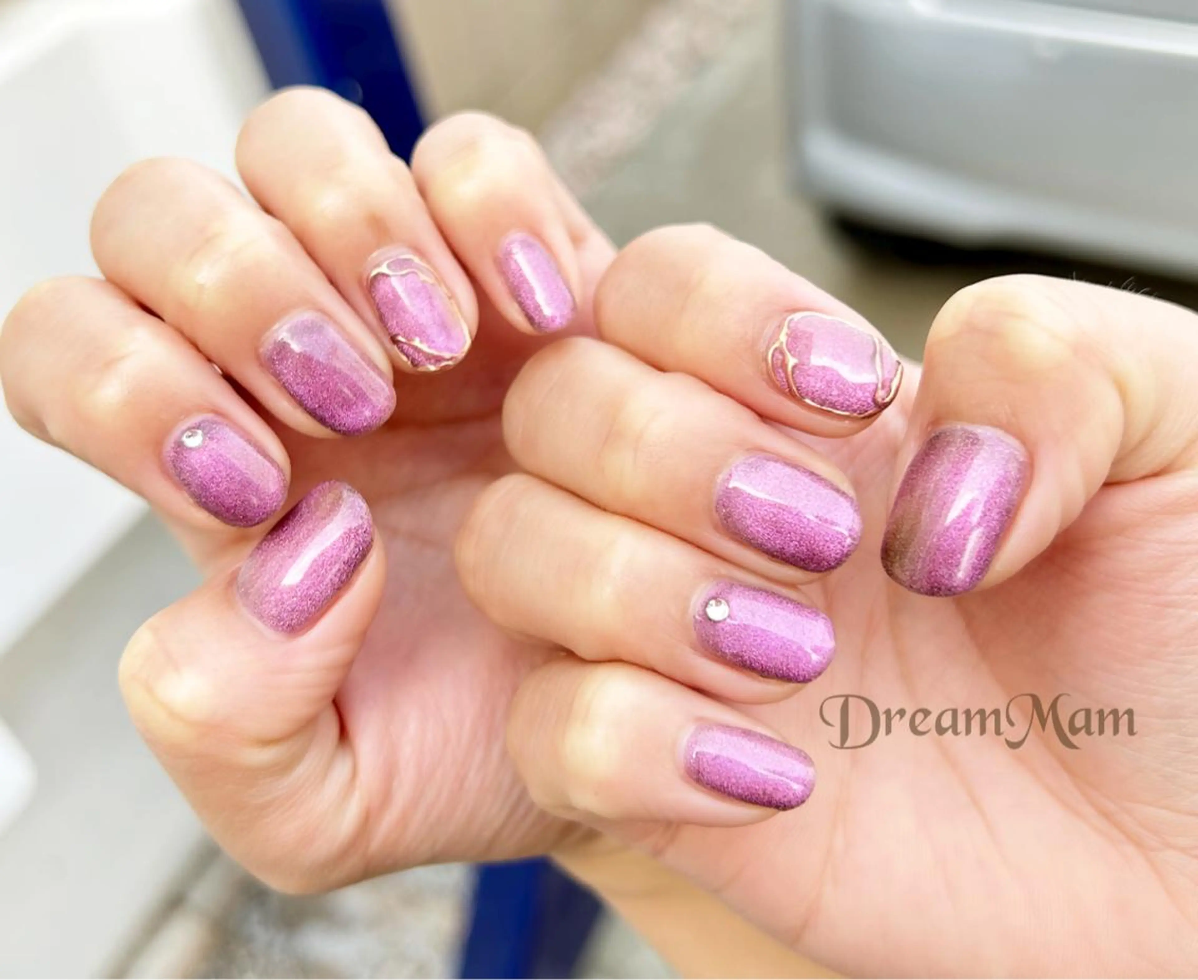 ネイル フレンチネイル ジェルネイル キラキラネイル 韓国ネイル マグネットネイル Nail Salon Dream Mamのネイルデザイン