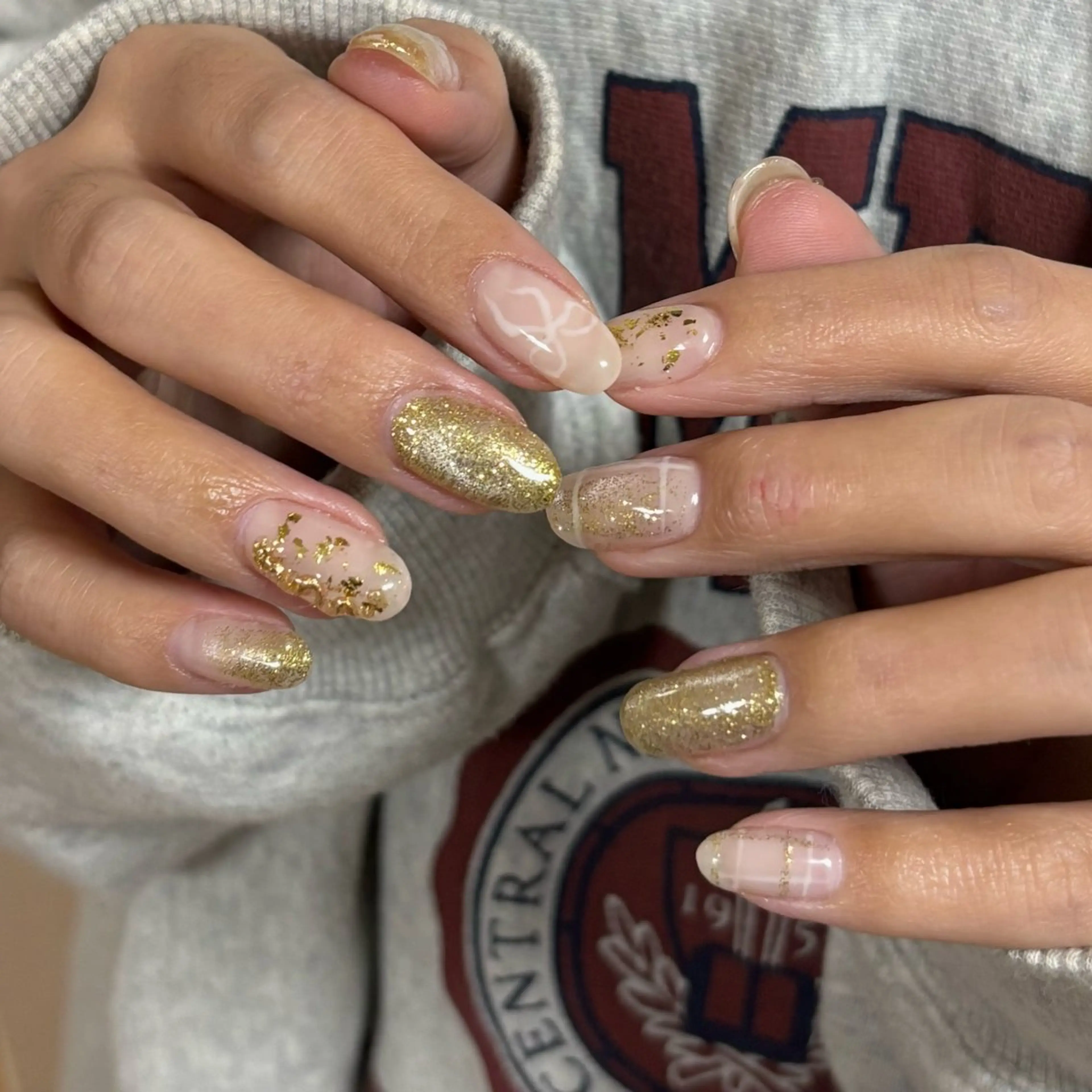 ネイル アートネイル ニュアンスネイル 冬ネイル クリスマス kotone / toneのネイルデザイン