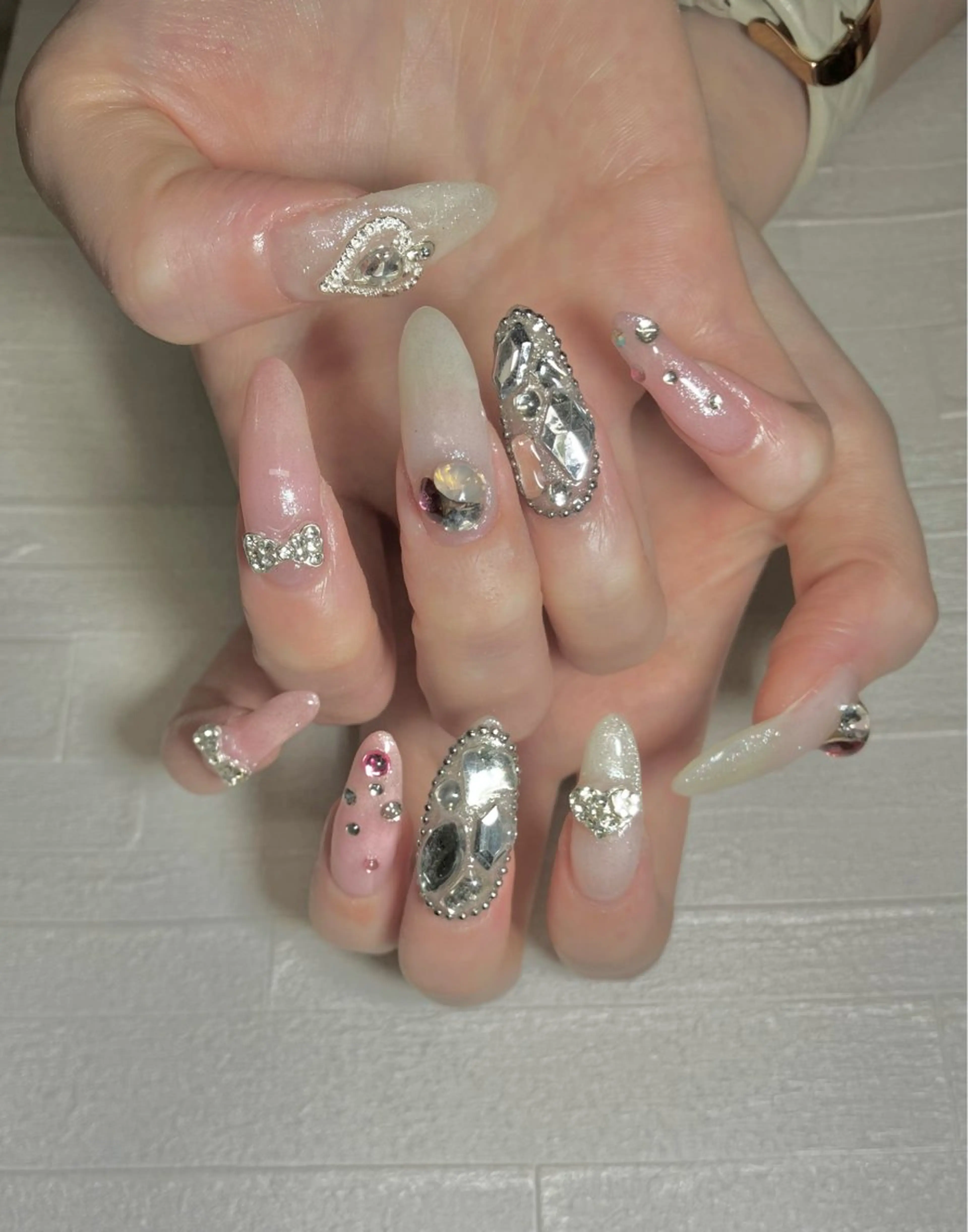 ネイル ハンドネイル Liennail 持込デザインやり放題のネイルデザイン