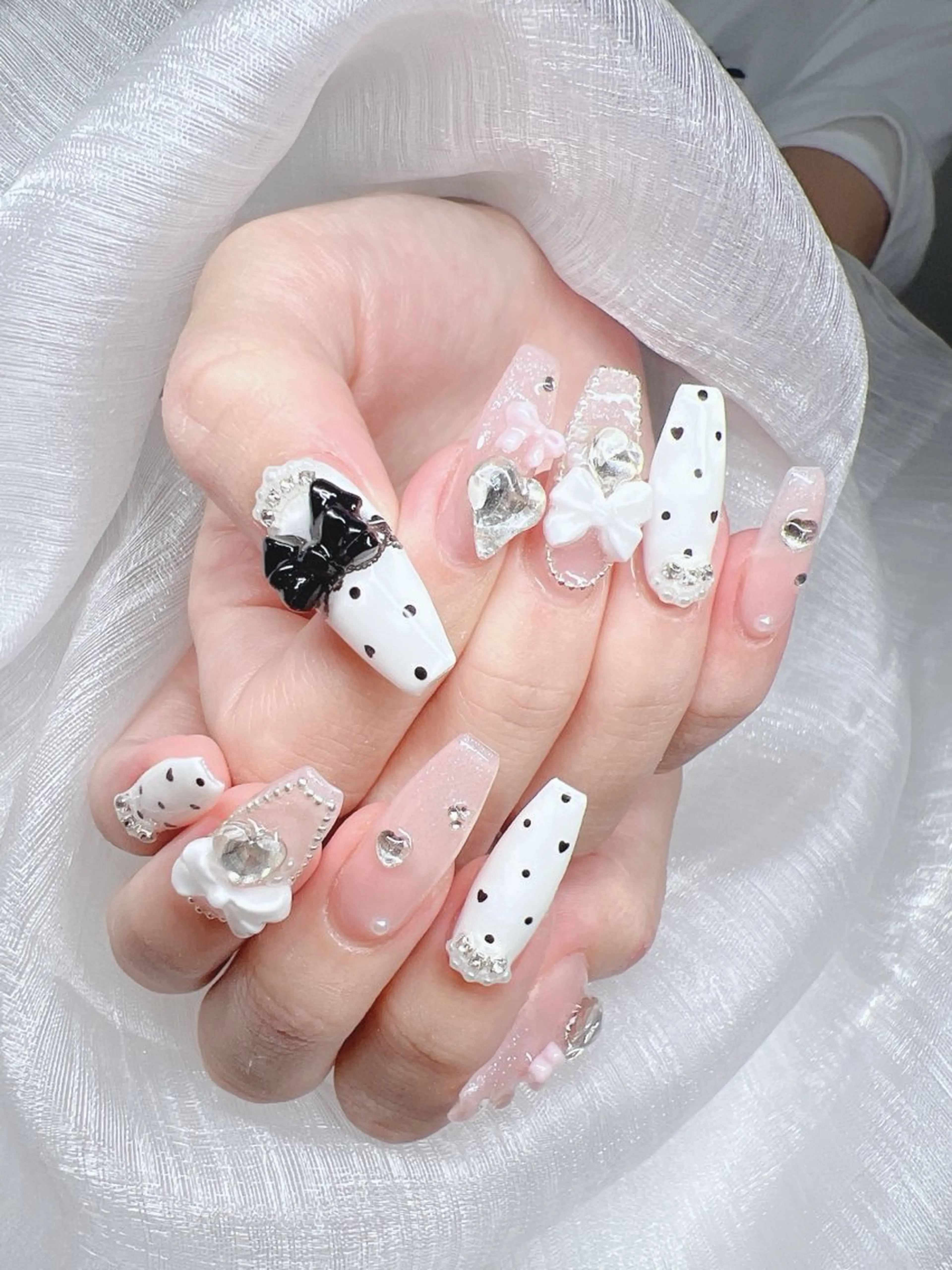ネイル 長さ出し グラデーション キラキラネイル マグネットネイル ニュアンスネイル Lee Nails チップ長さだし専門店のネイルデザイン