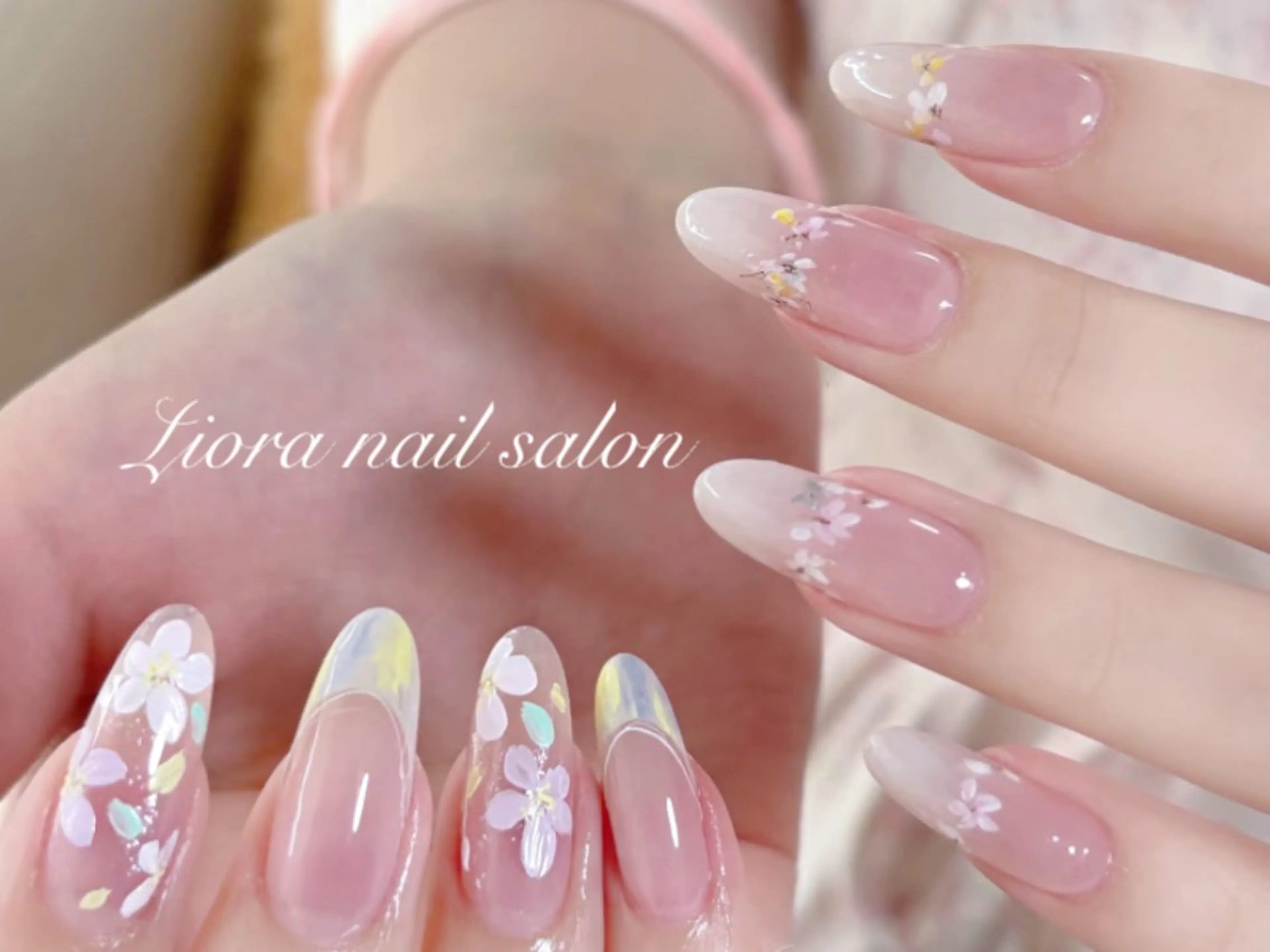 ネイル フレンチネイル ジェルネイル ガーリー グラデーション キラキラネイル ハンドネイル Liora nail 1のネイルデザイン