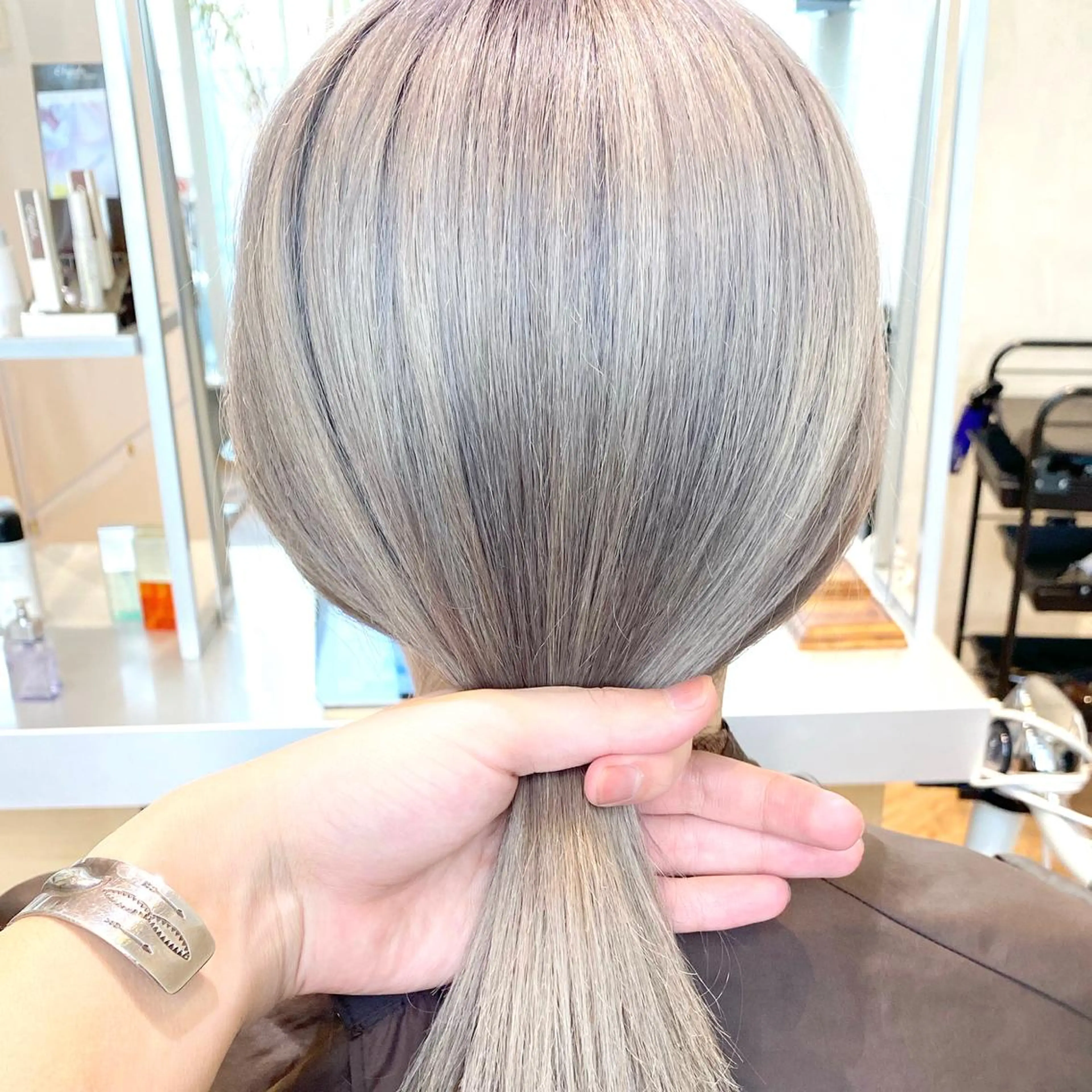 ミディアム カラー カラー系/カット特化 🟠オオタキマサシのヘアスタイル