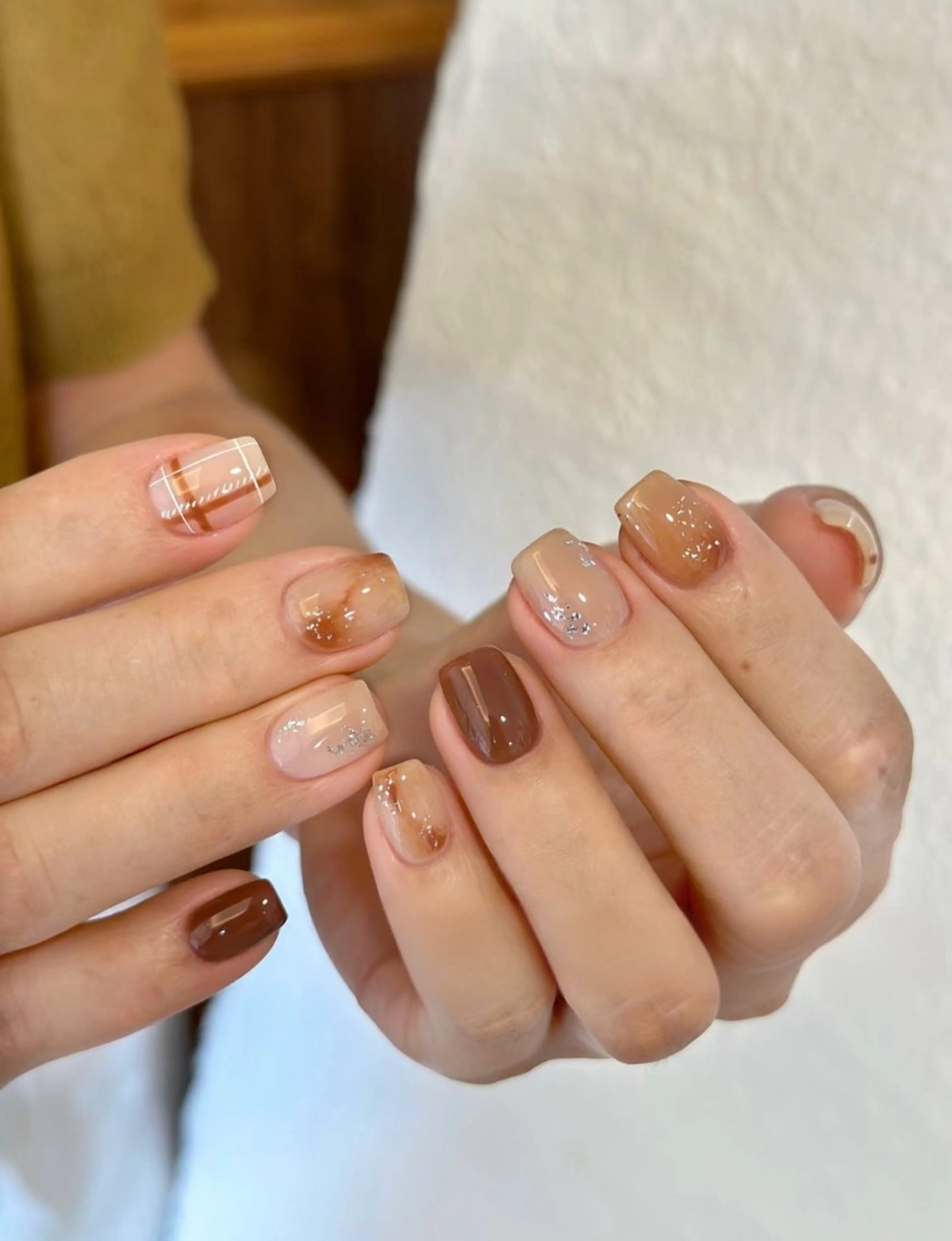 ネイル オーロラネイル べっ甲ネイル ブルー チークネイル フットネイル For you. Nail Salonのネイルデザイン