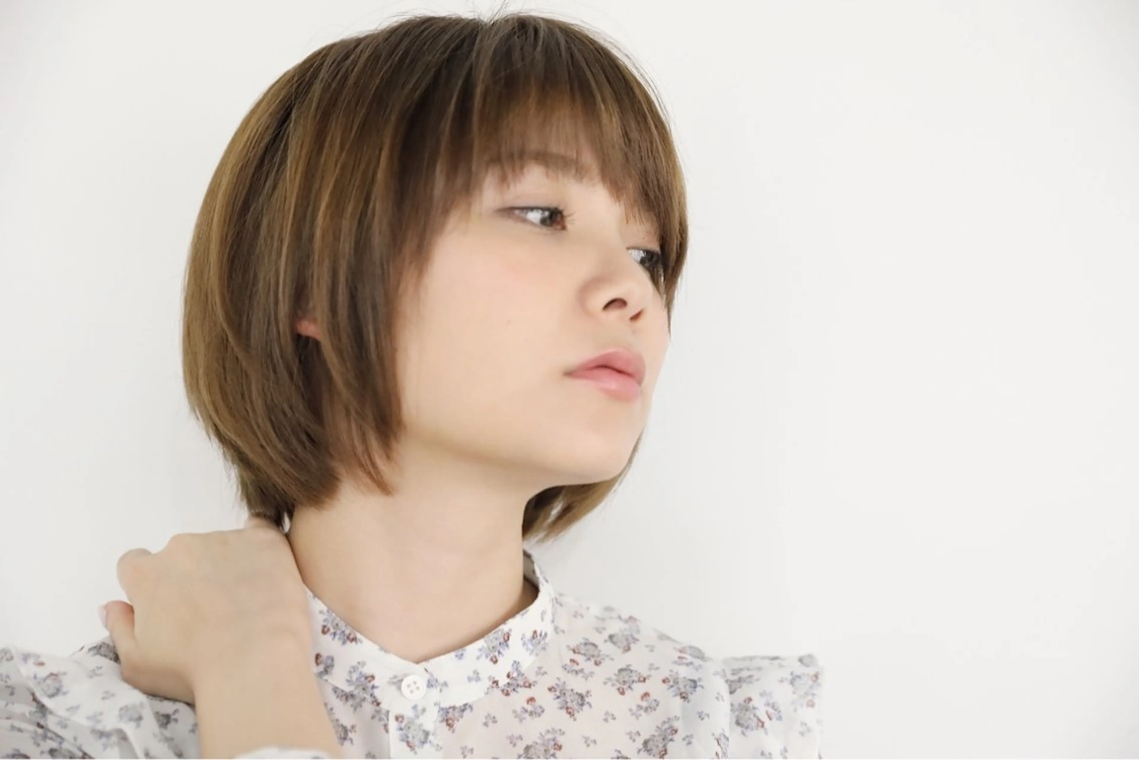 ミディアム ハイライト 髪質改善 小顔カット Endearing 銀座/レイヤーカットのヘアスタイル