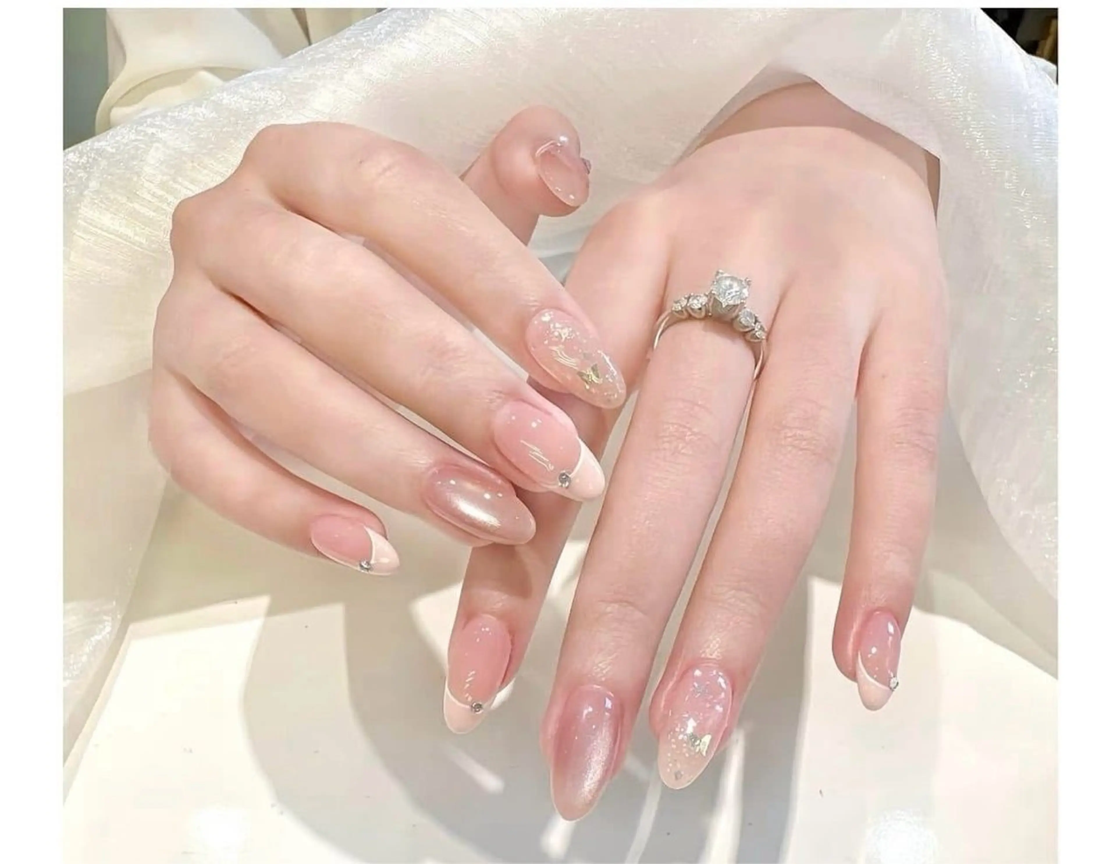 ネイル チークネイル フレンチネイル グラデーション キラキラネイル 韓国ネイル ハンドネイル Minette nailHuongのネイルデザイン