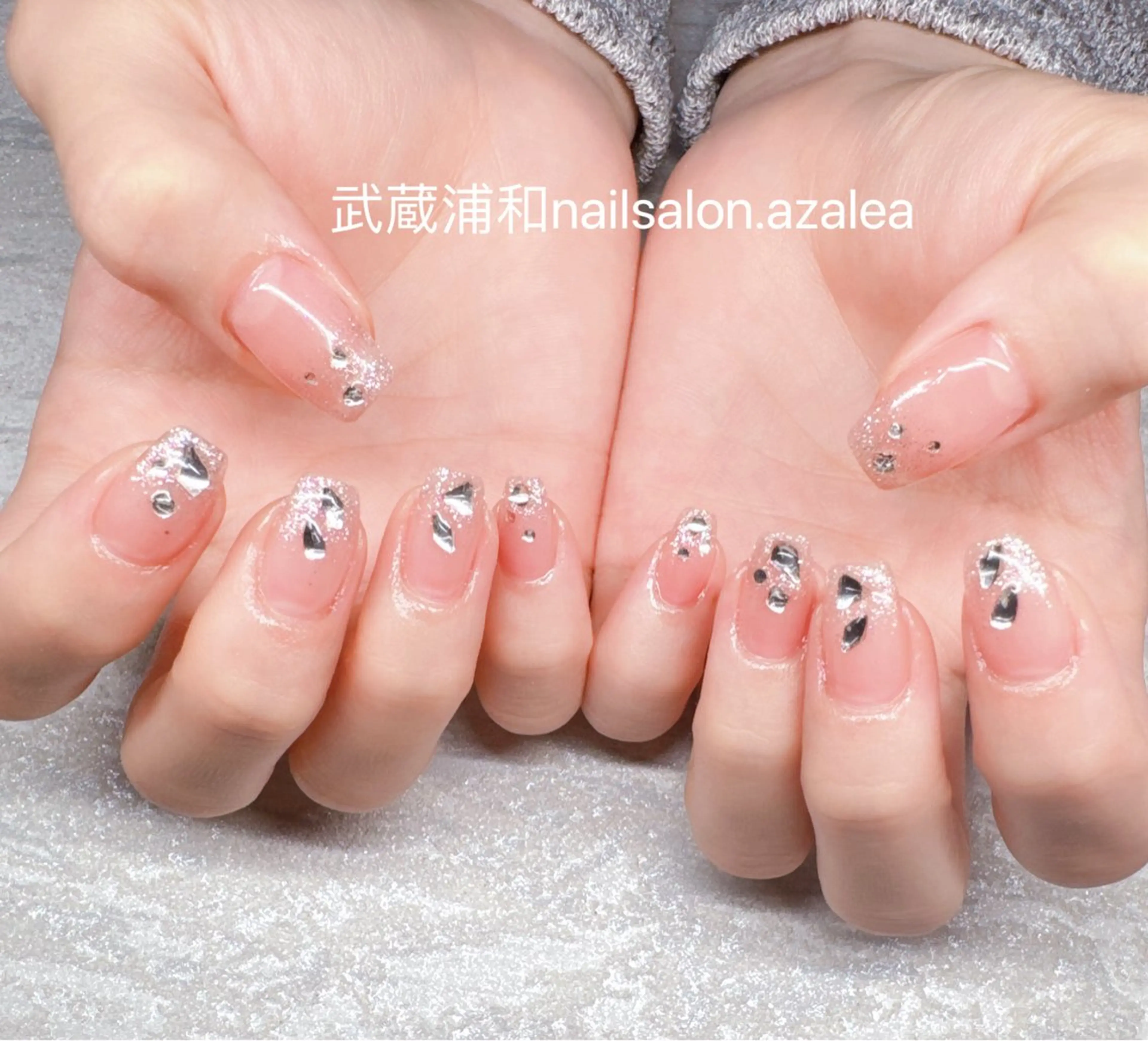 ネイル ハンドネイル R inのネイルデザイン