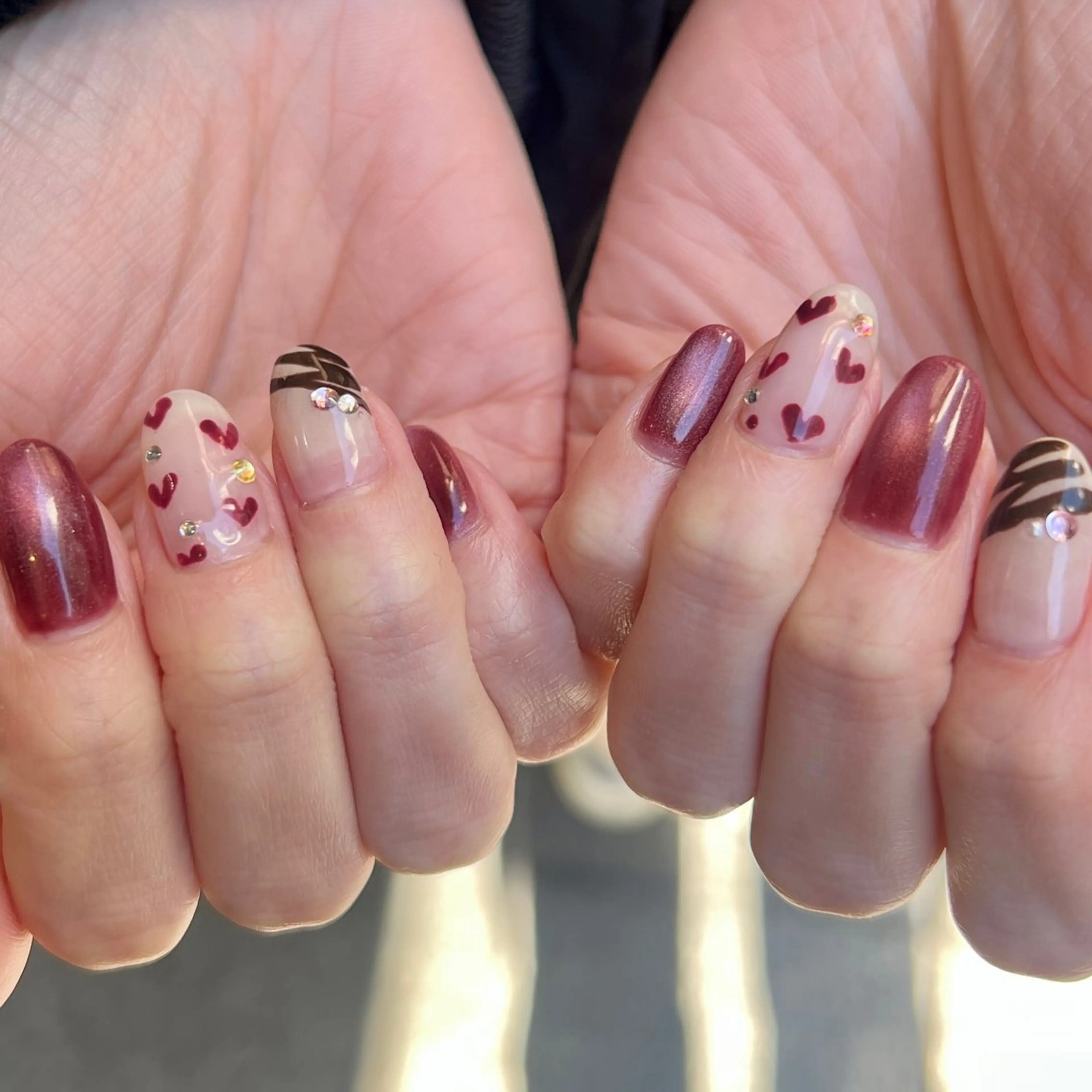 ネイル マグネットネイル バレンタイン ハンドネイル 個性派ニュアンス nuts nail所属・【池袋】nuts nail　なつみのネイルデザイン