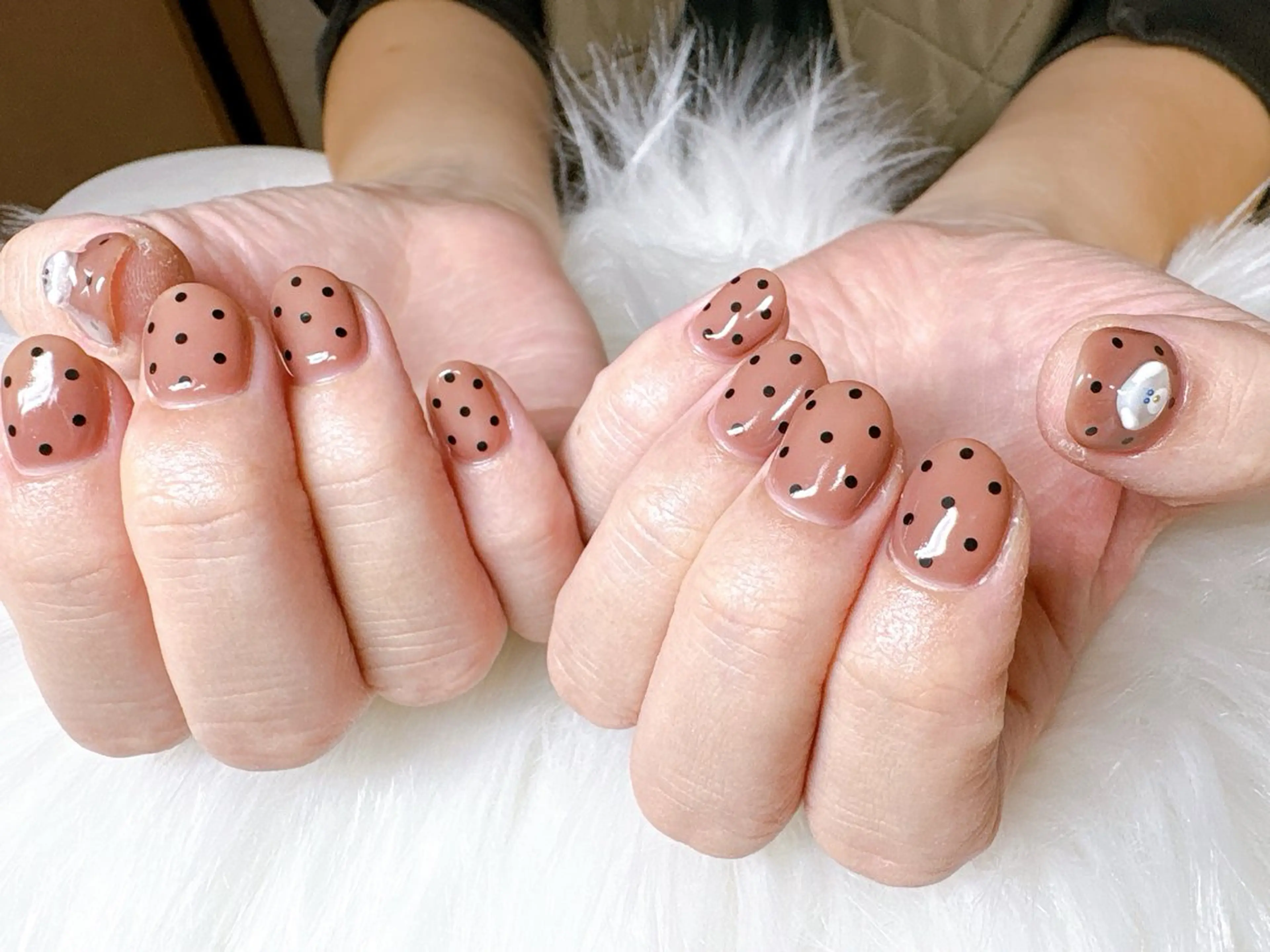 ネイル ECLAT エクラ所属・寺山 千鶴のネイルデザイン