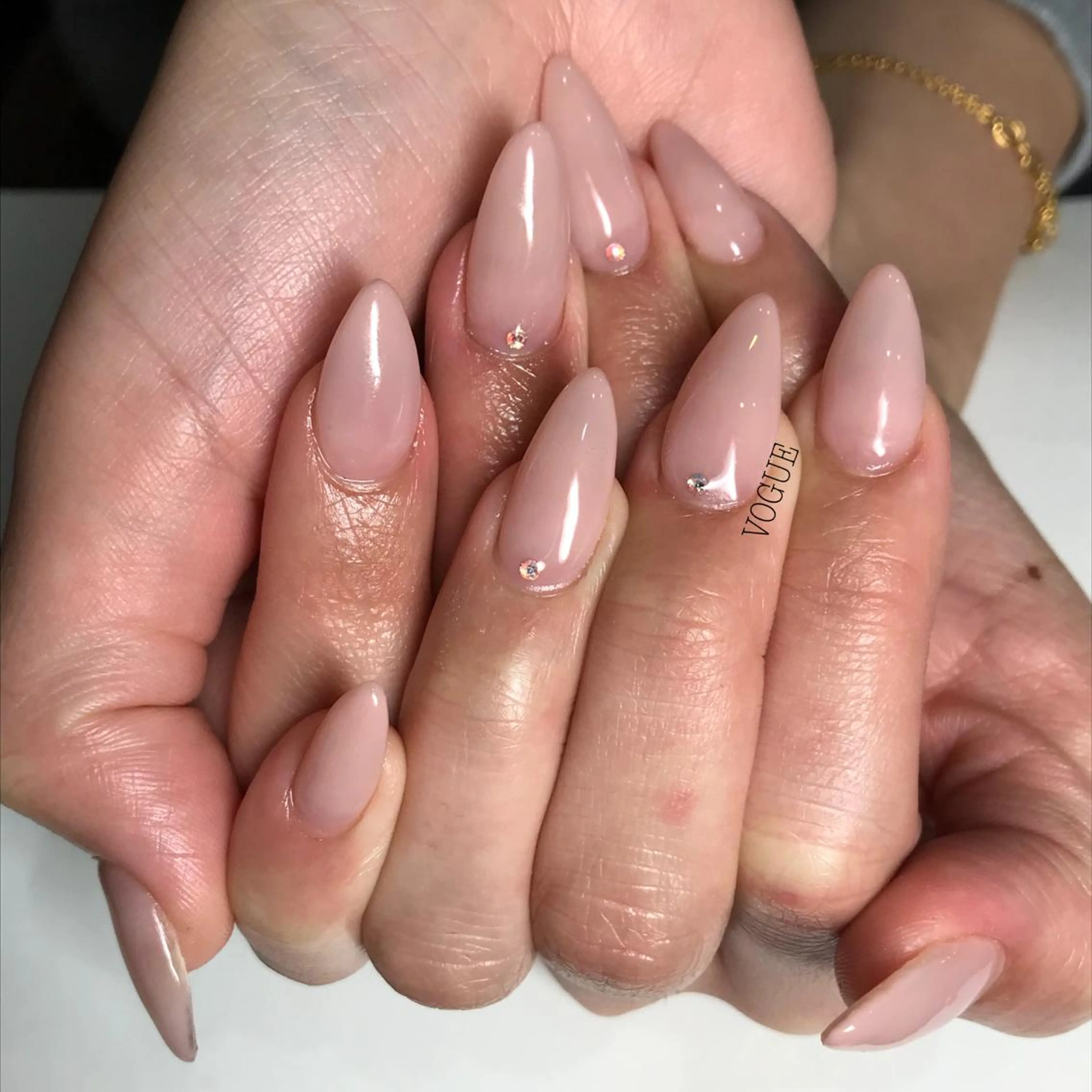 ネイル VOGUE ×SWANのネイルデザイン