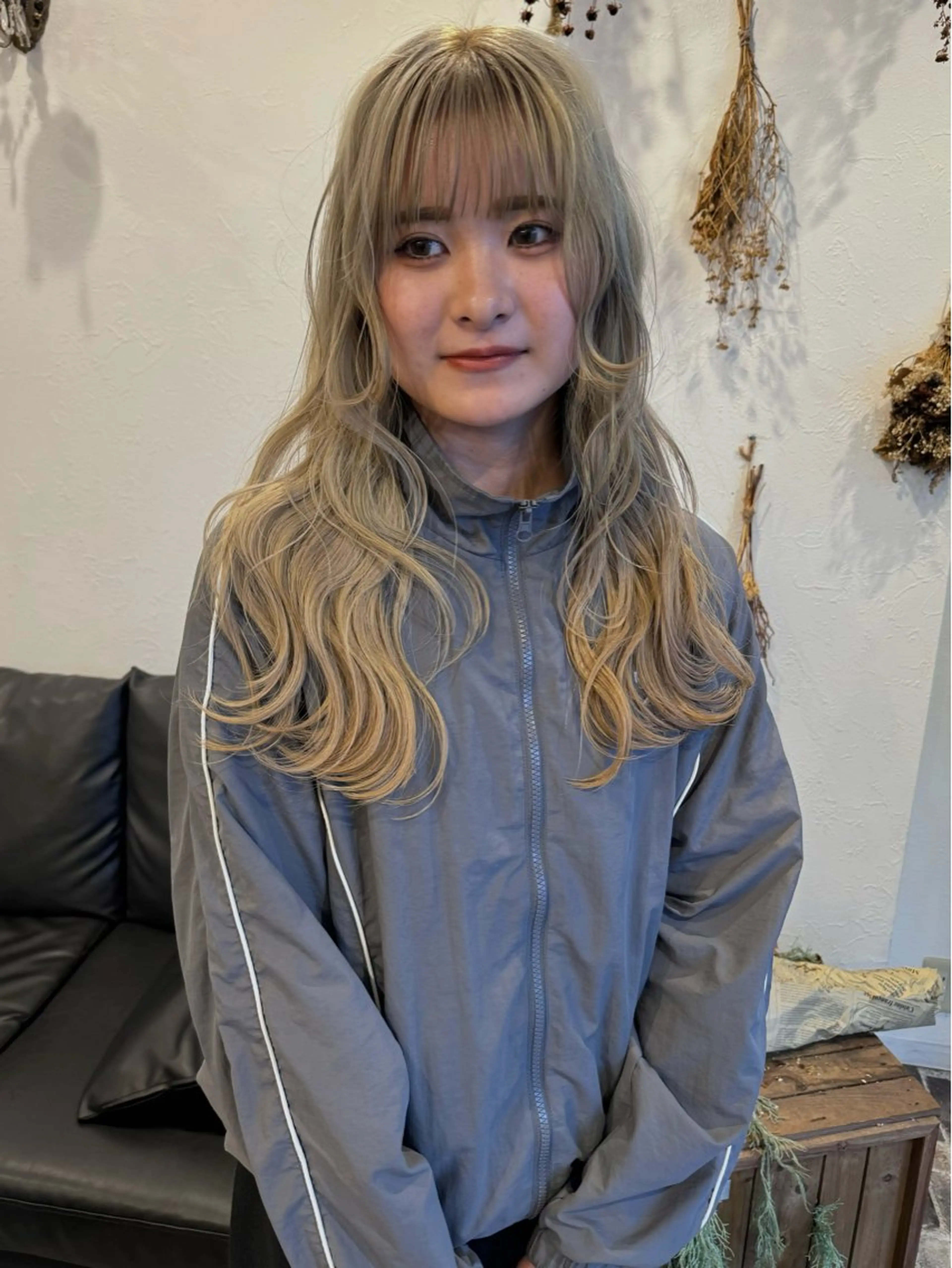 ロング カラー ベージュカラー ブリーチ ヘアカラー m ā l o.🌷 サカモトマイコのヘアスタイル