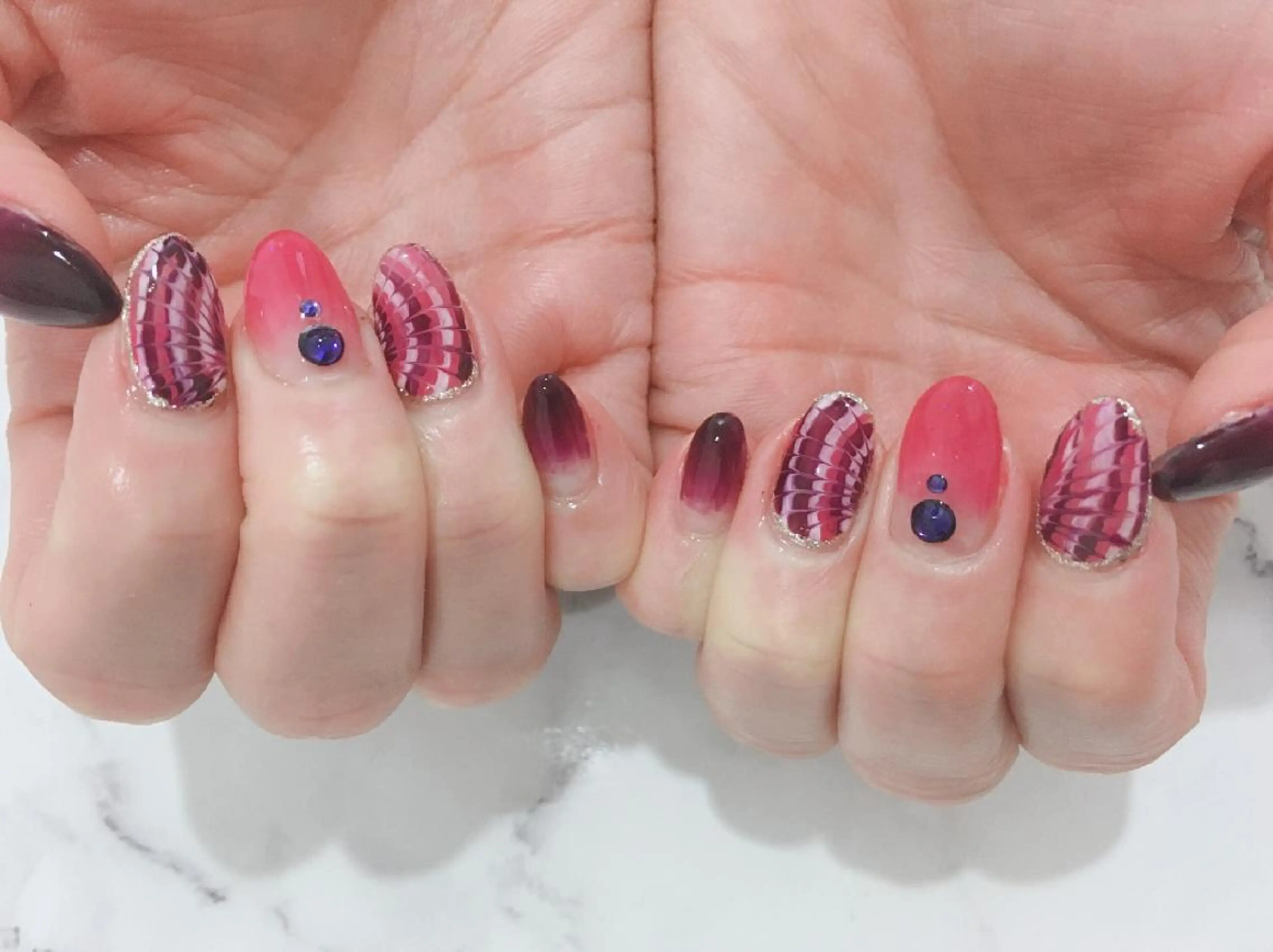 ネイル 長さ出し フラワーネイル フットネイル ジェルネイル グラデーション ネイル＆フラワーサロン〜Ri✦hiro〜鳥栖店所属・HIRATA RIEのネイルデザイン