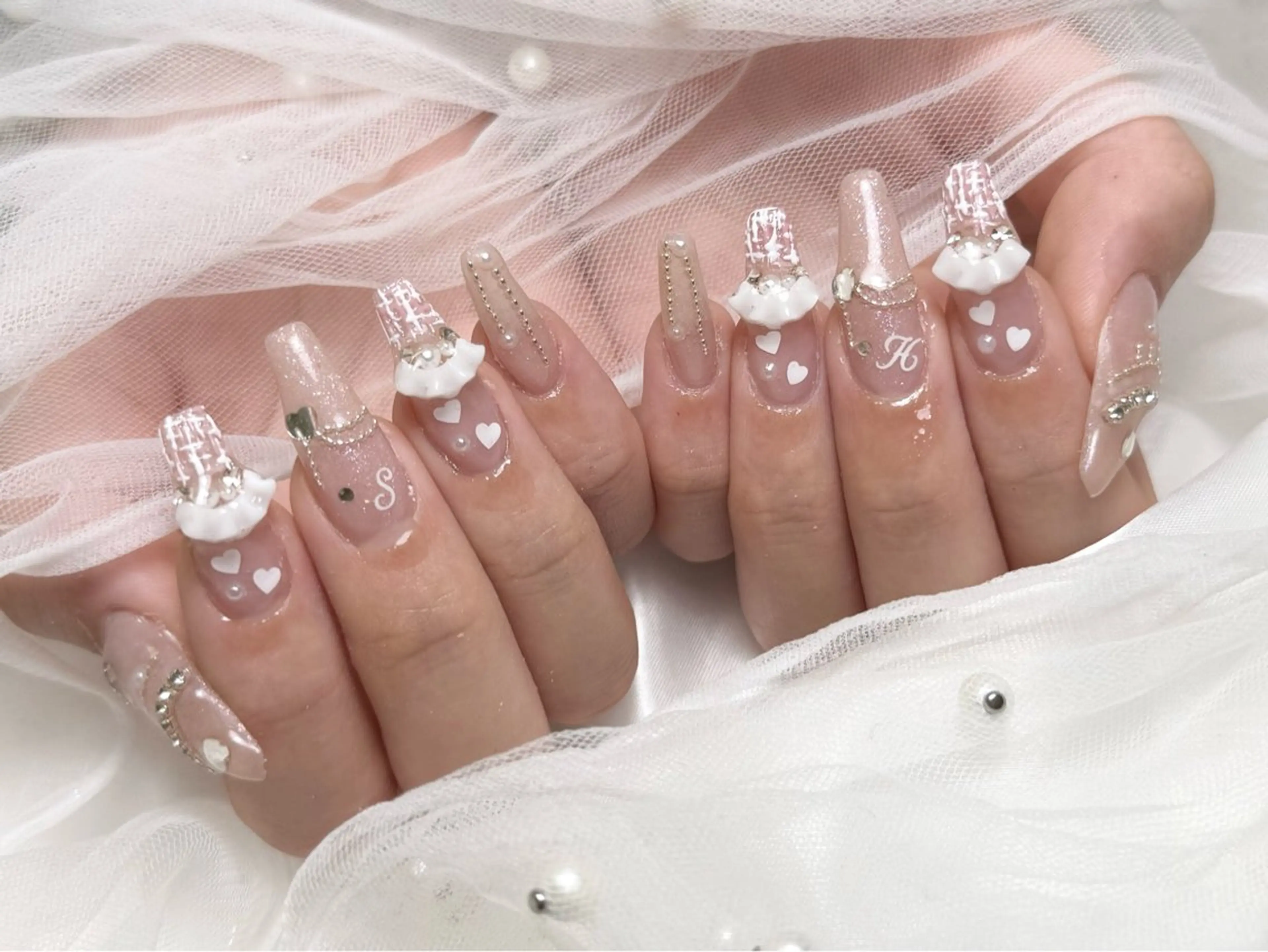 ネイル ハンドネイル Roi〈ロワ〉 Minakoのネイルデザイン