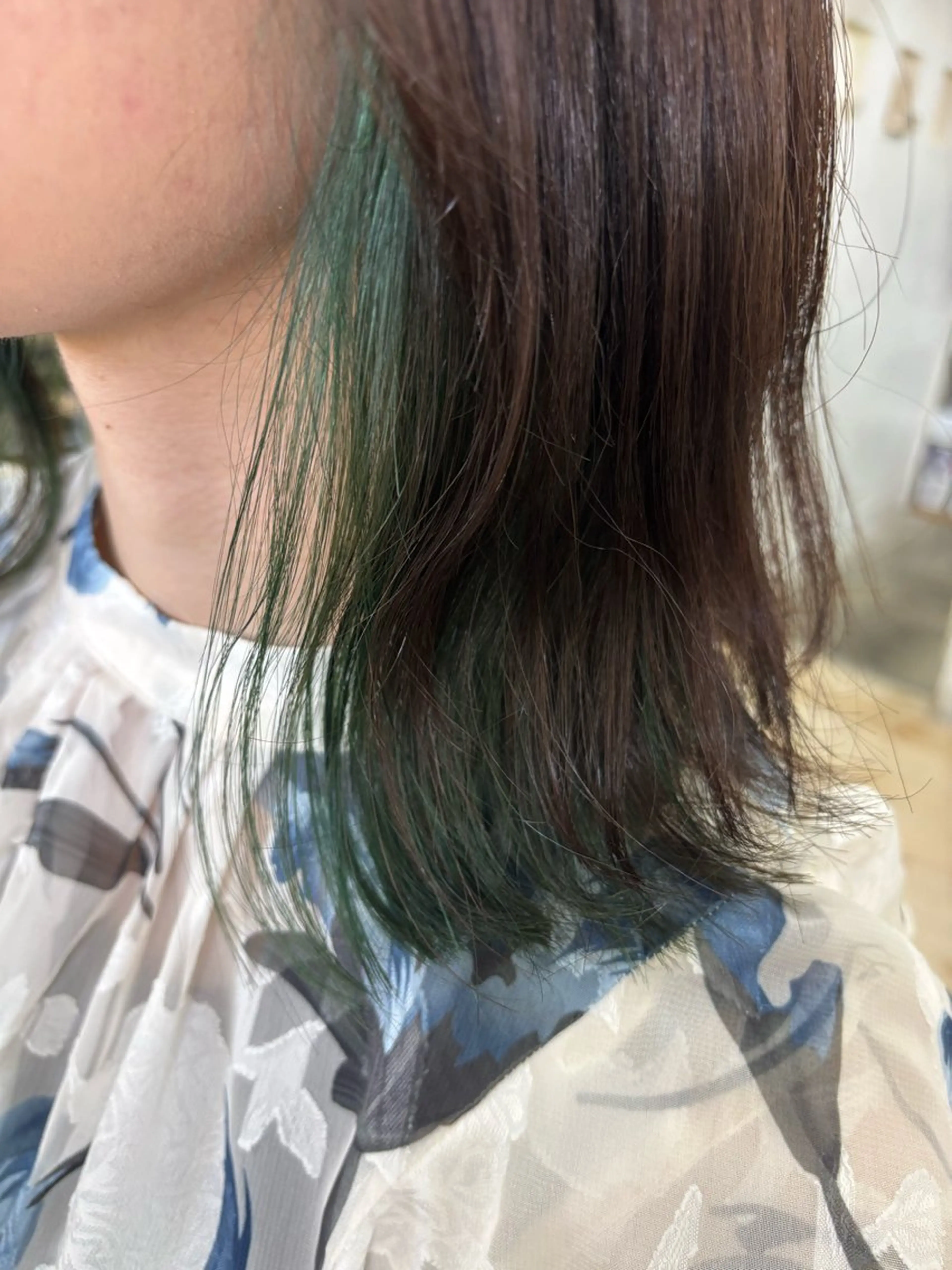 ミディアム カラー ルプラボウ 石黒よう子のヘアスタイル