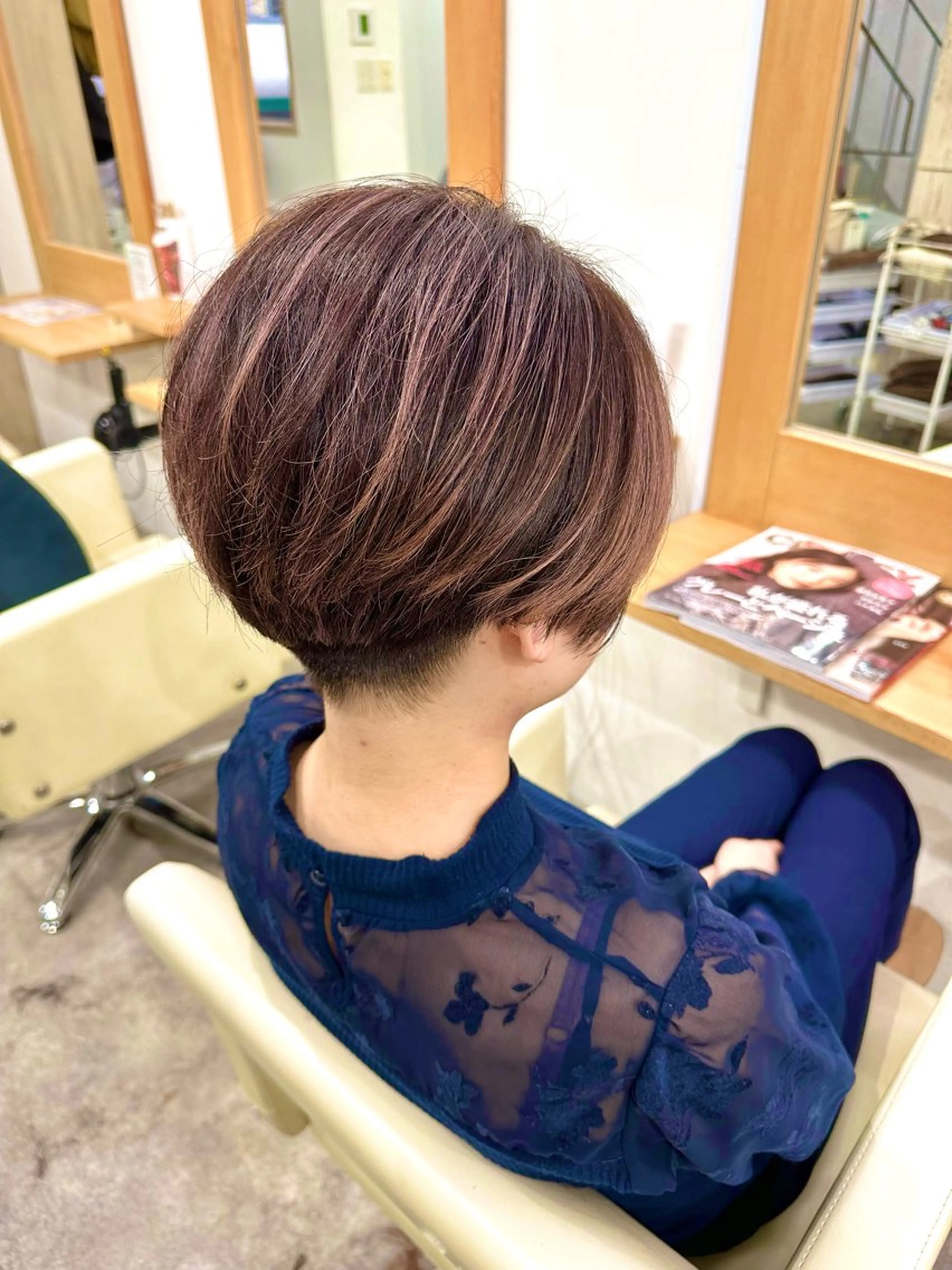ショート カラー ヘアアレンジ バレイヤージュ ベージュカラー ピンクカラー ピンクベージュ レイヤーカット カット ヘアカラー SALOWIN京都河原町Suite店所属・外国人風レイヤー/ ハイトーンSHUのヘアスタイル