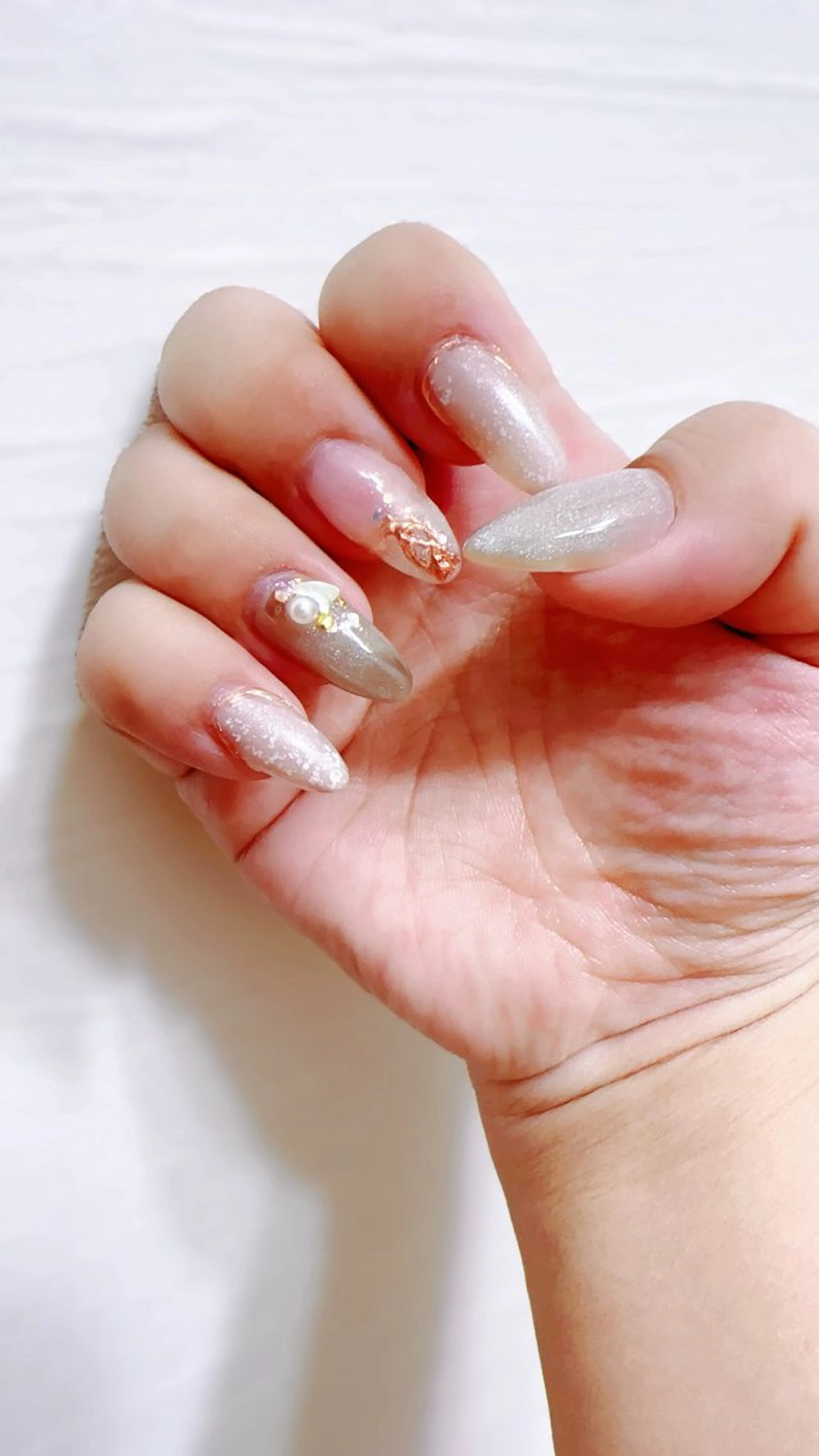 ネイル ハンドネイル Lucir _meguのネイルデザイン