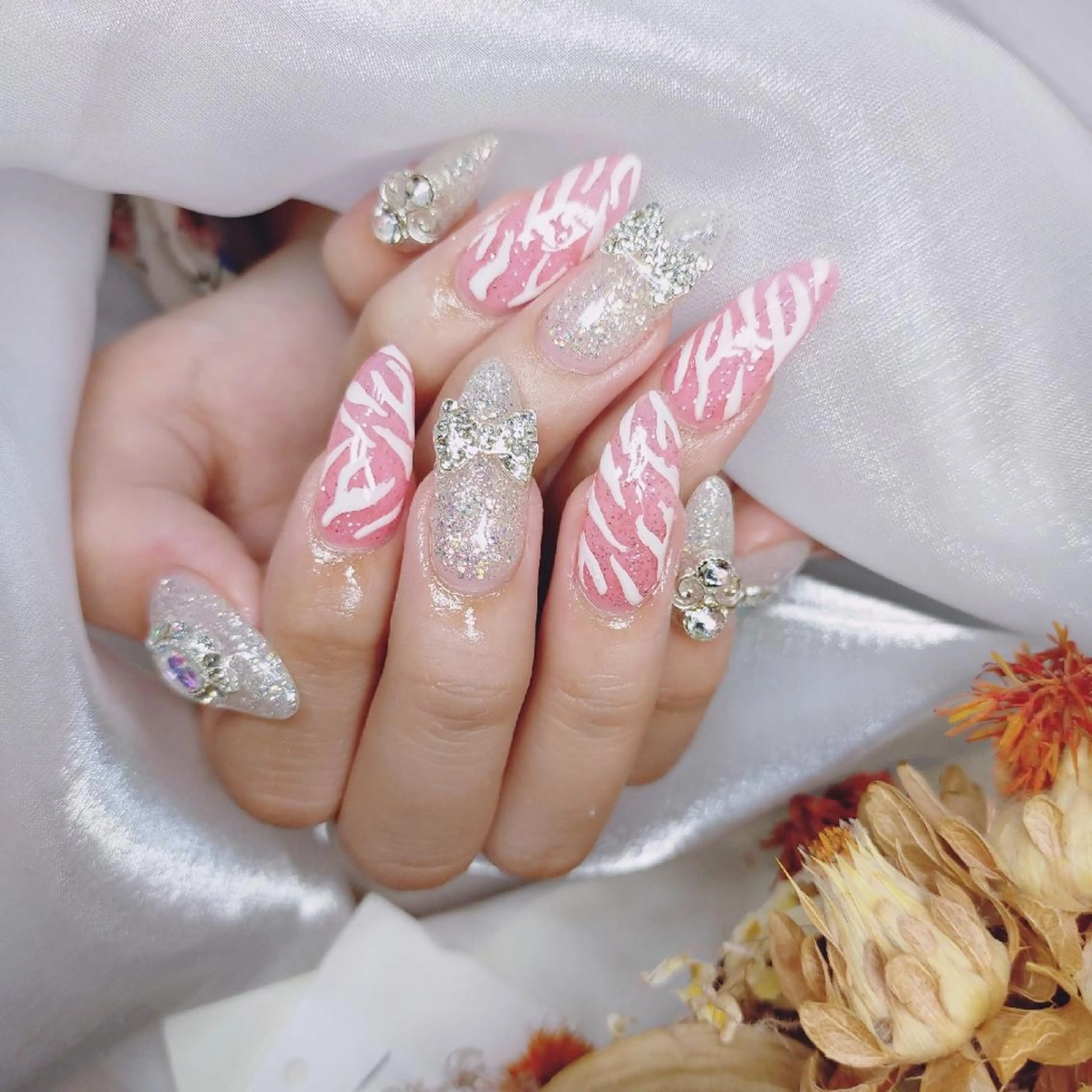 ネイル ハンドネイル 森 ネイルサロンのネイルデザイン