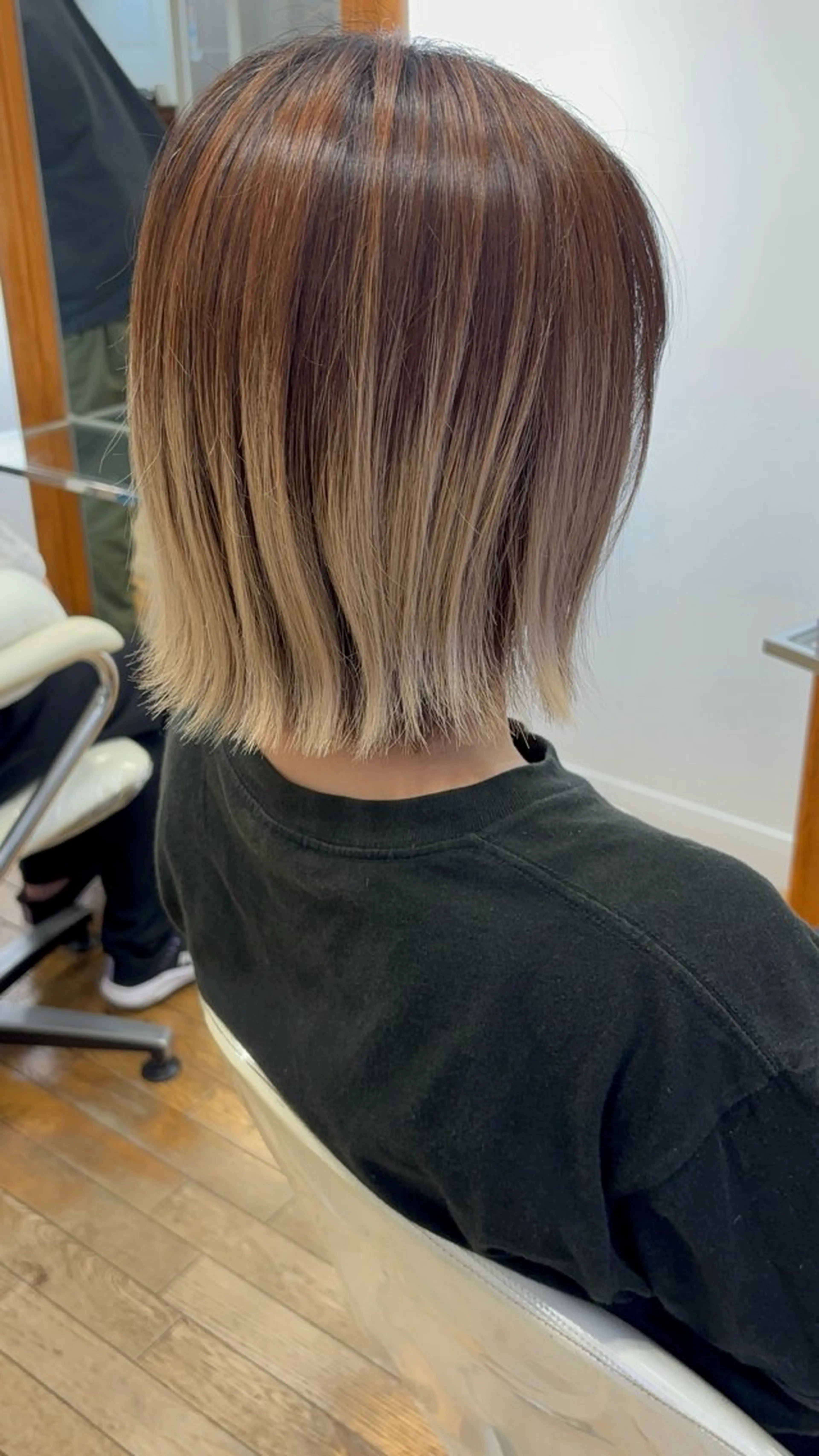 ミディアム heads 丸田のヘアスタイル