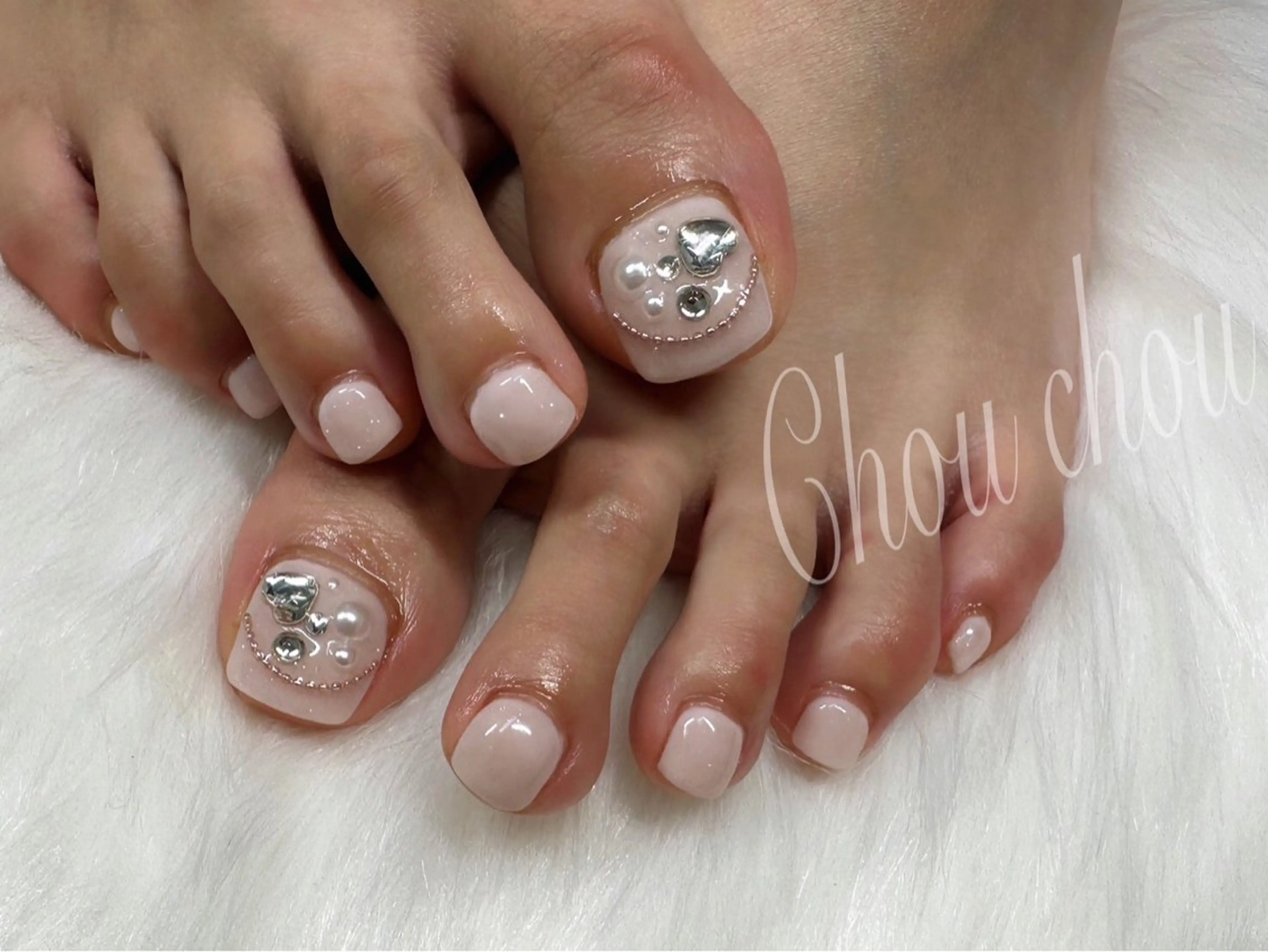 ネイル ワンカラーネイル ストーンネイル フットネイル Chouchou所属・Chouchou ｼｭｼｭのネイルデザイン