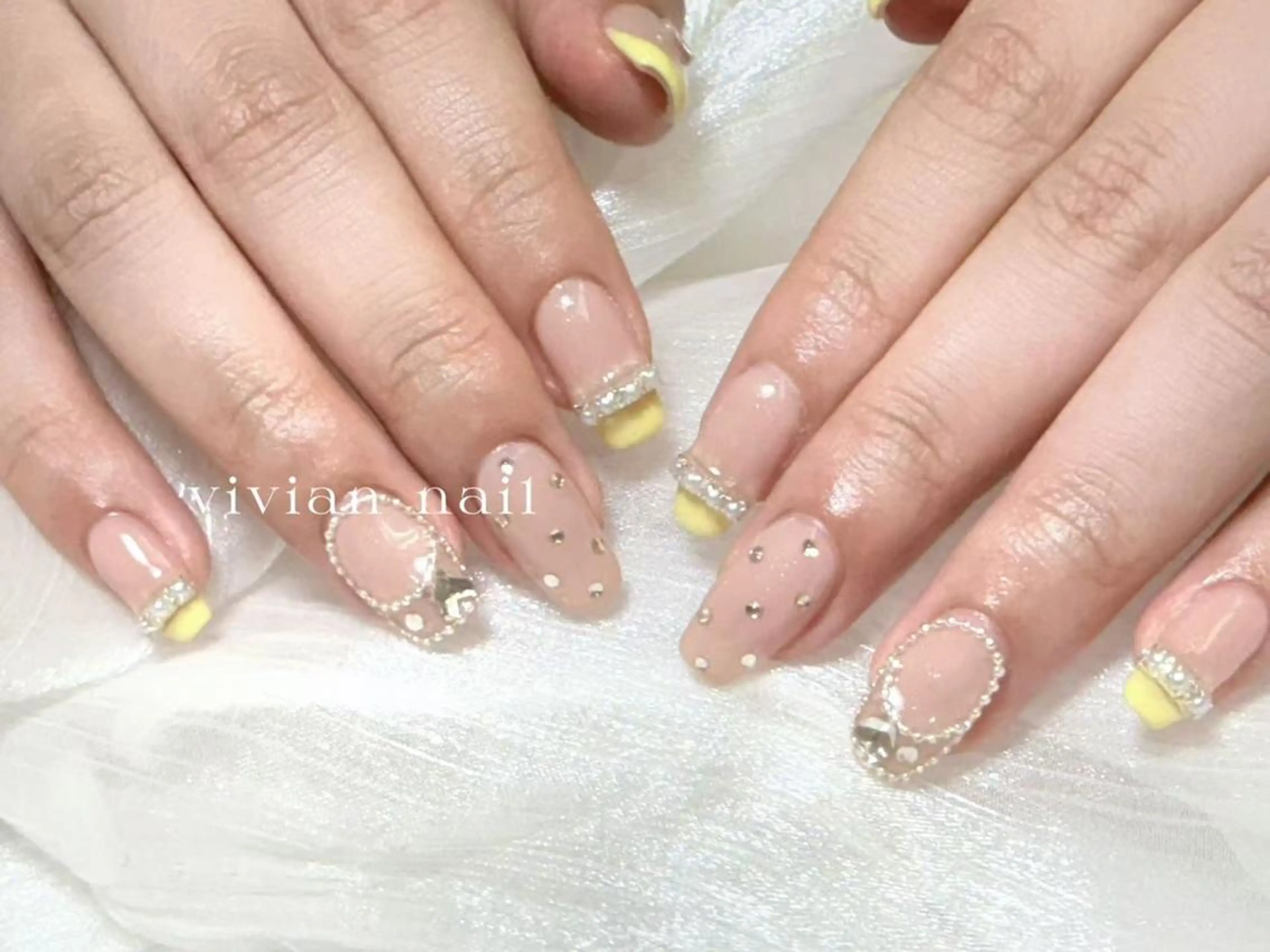 ネイル VIVIAN リサのネイルデザイン