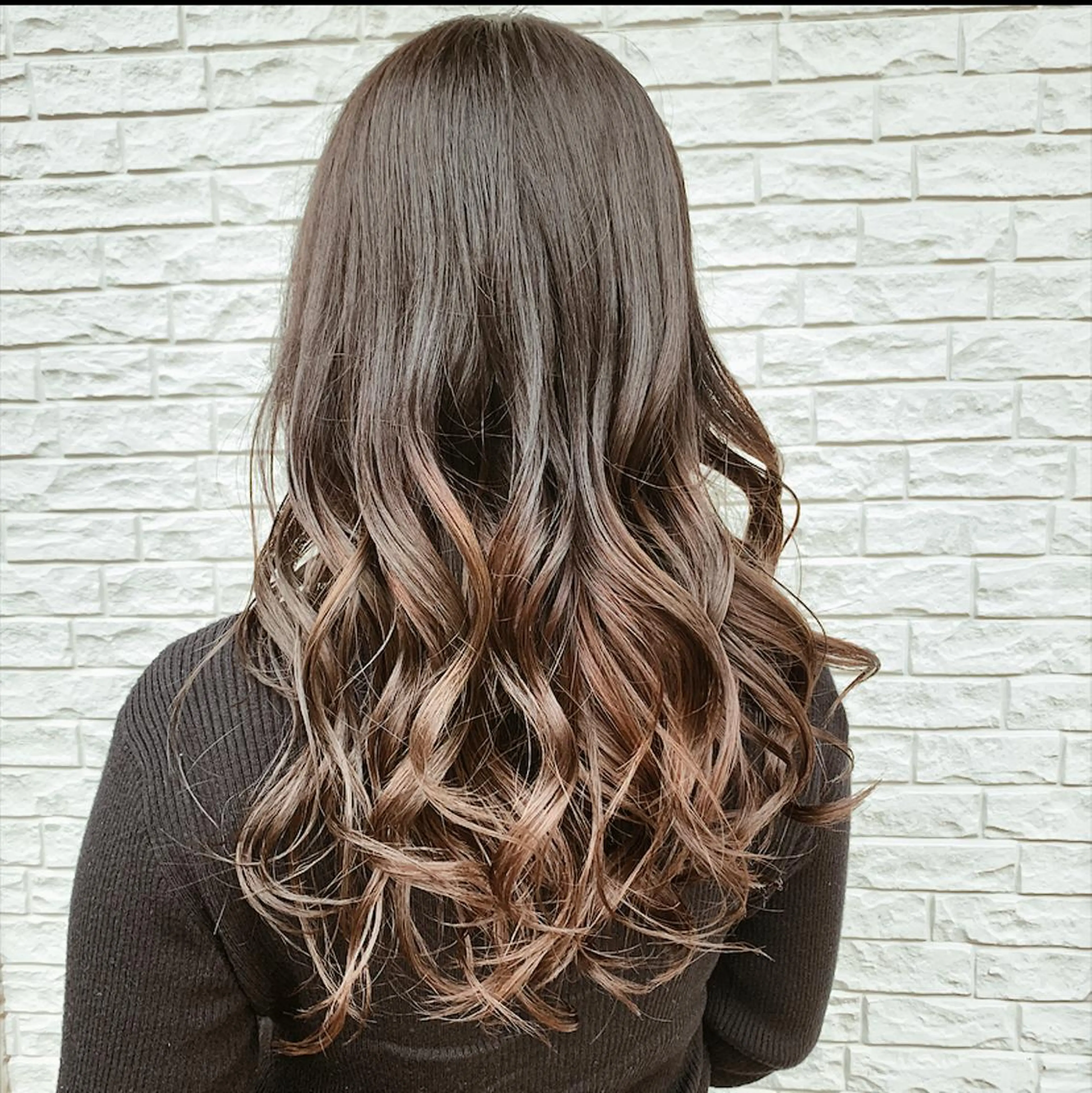 ロング カラー 黒髪 ブリーチ グラデーションカラー 美髪矯正/ハイトーン 🪸🩰ヒナコのヘアスタイル