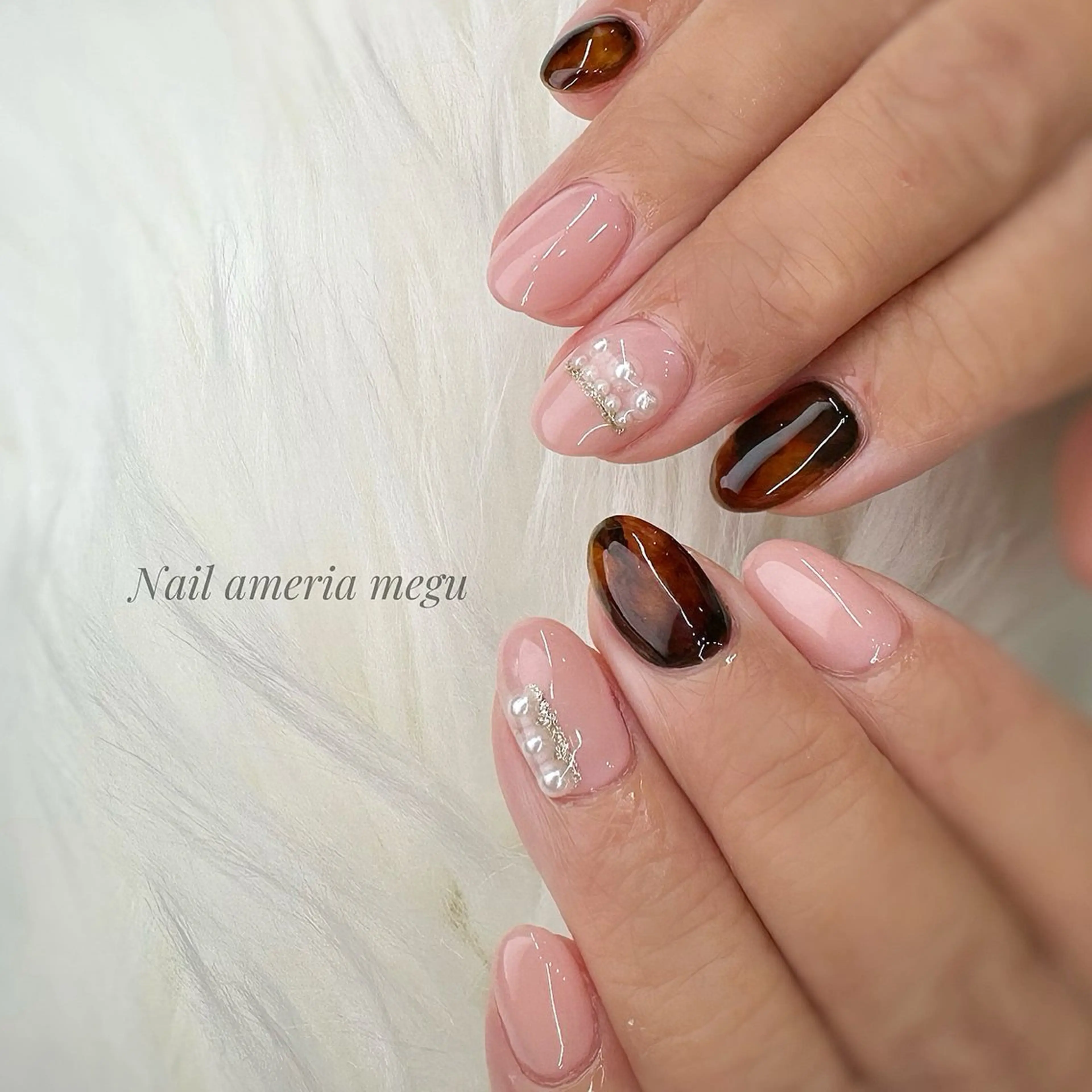 ネイル べっ甲ネイル ハンドネイル Nail ameria megu所属・ameria meguのネイルデザイン