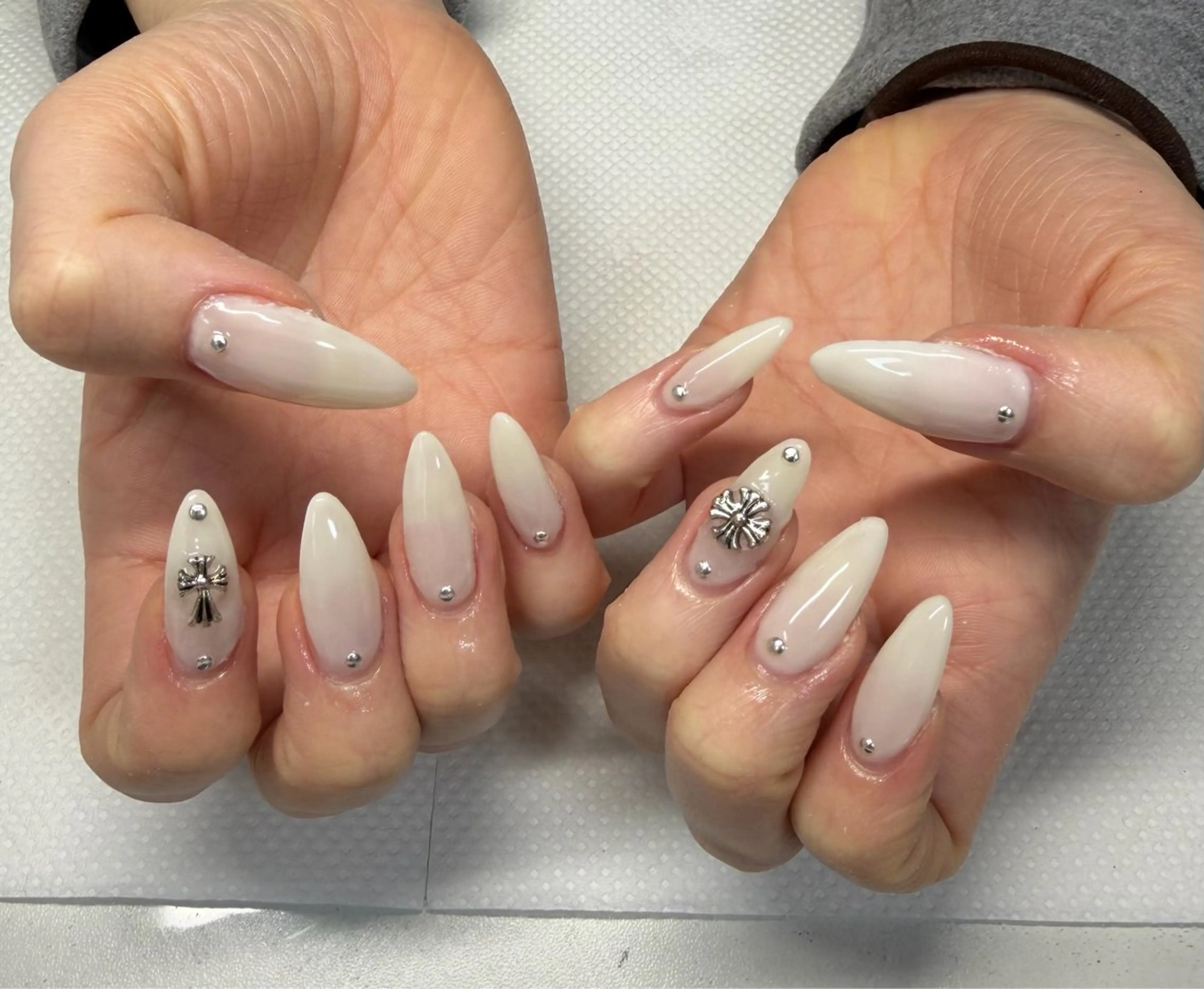 ネイル ハンドネイル アステリ所属・猪俣 亜子のネイルデザイン