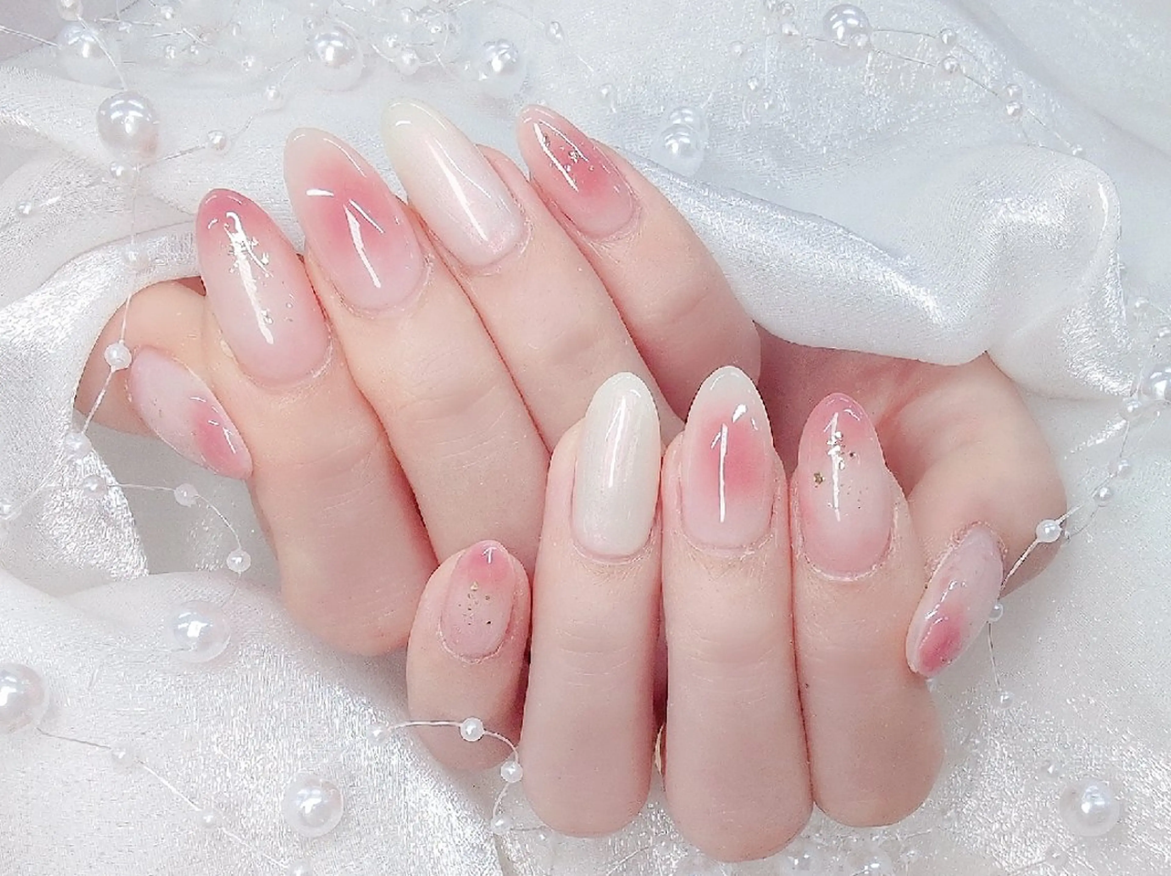 ネイル 長さ出し フラッシュネイル フレンチネイル キラキラネイル ラメ(グリッター) ハンドネイル Chouette Nailのネイルデザイン