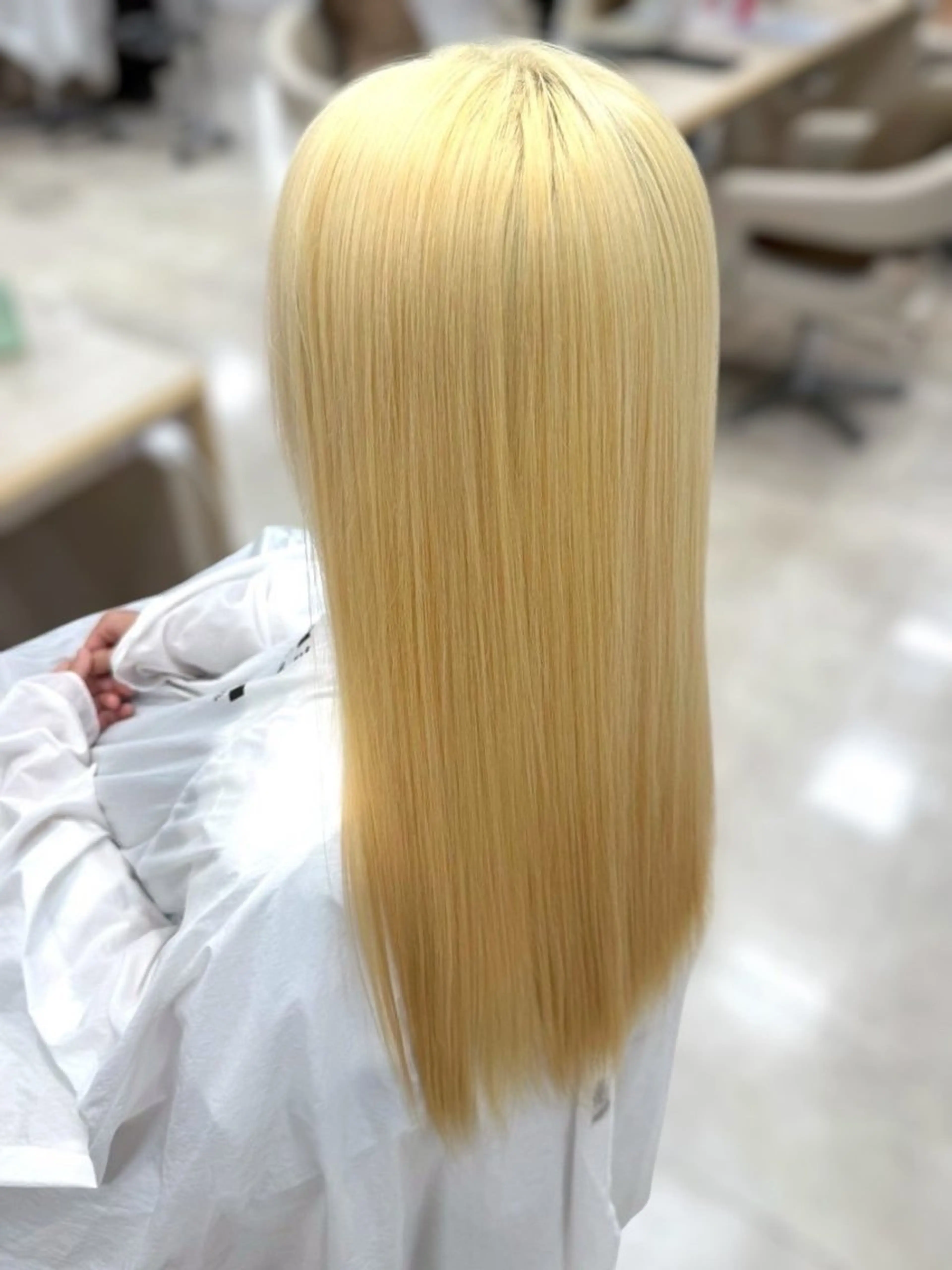 【️綺麗なハイトーンへ✨️】ブリーチリタッチ＆カラー🤍´-の写真