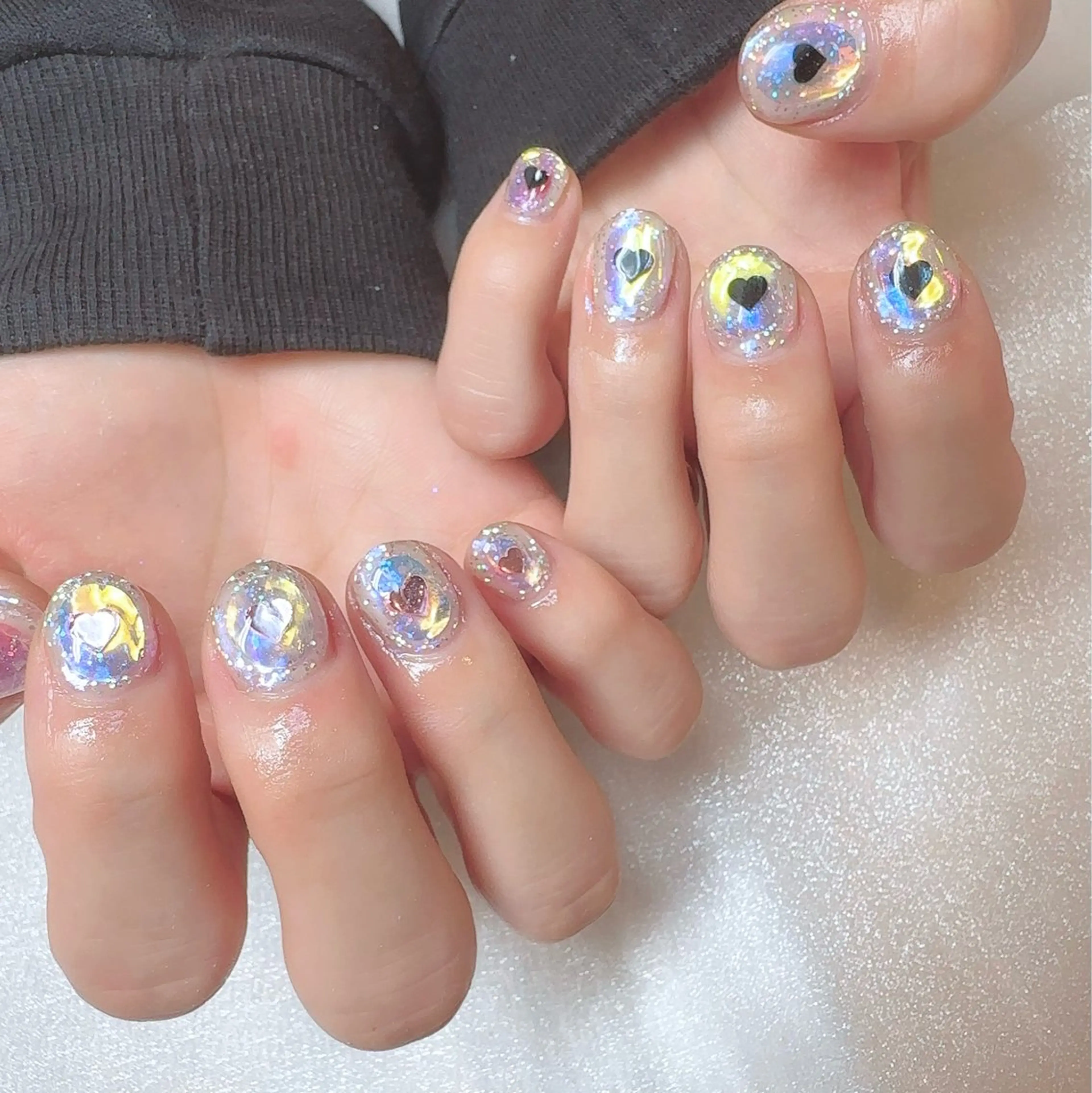 ネイル 氷ネイル・うるうるネイル ハンドネイル LOVE NAIL 店長　MIKAのネイルデザイン