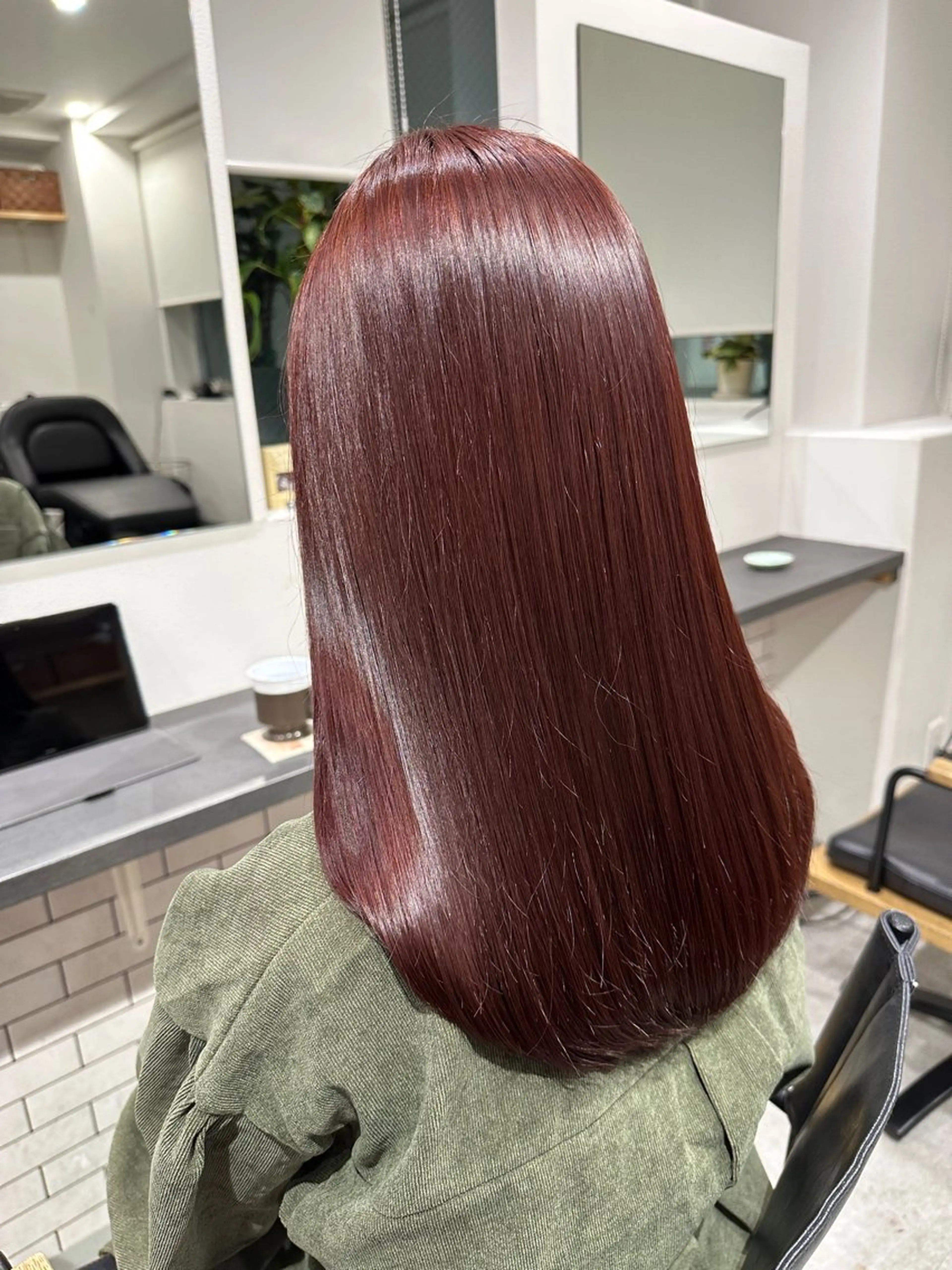 セミロング カラー ブリーチ/ベージュ /レイヤー/ひよりのヘアスタイル