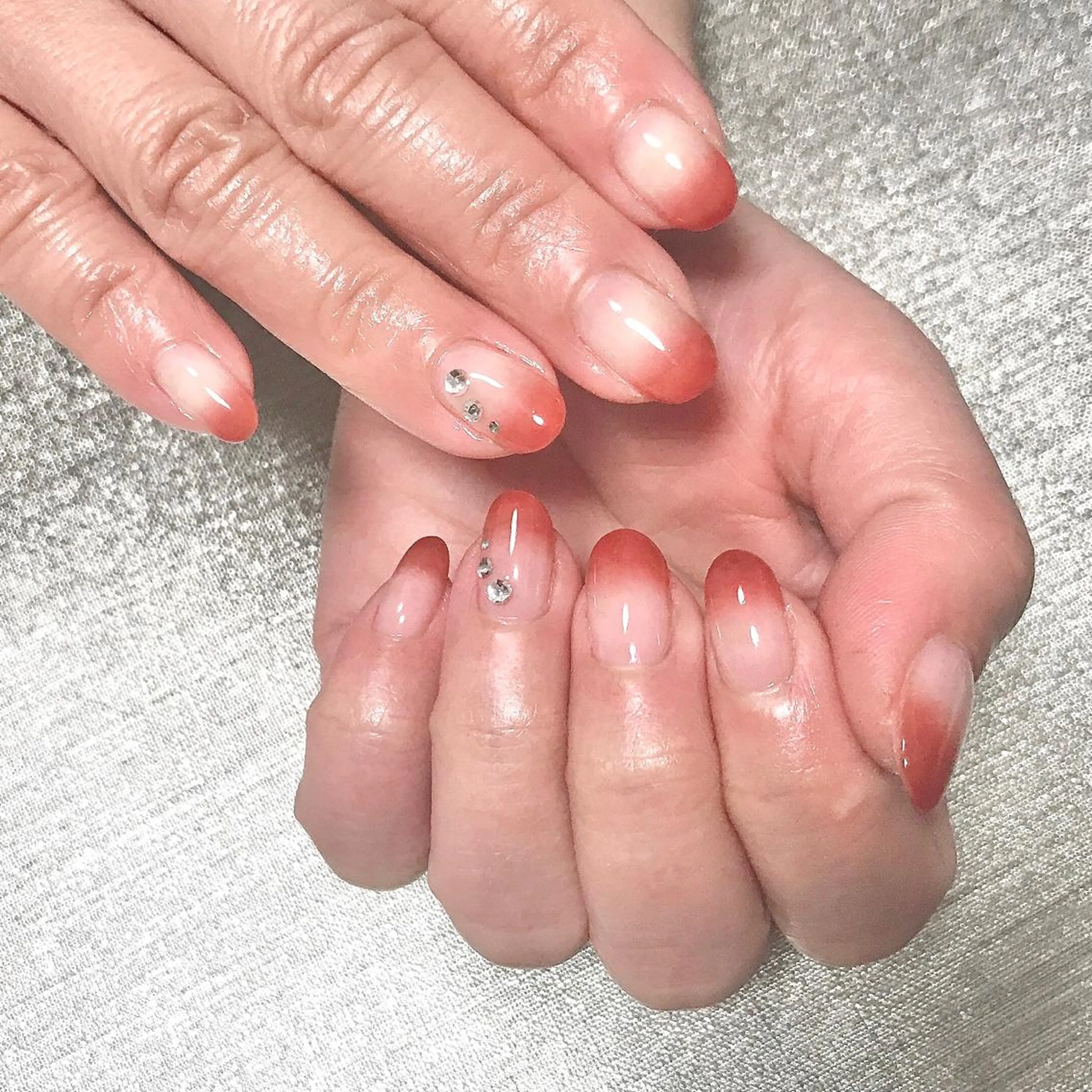 ネイル グラデーション オフィスネイル シンプルネイル ステラ marikominoのネイルデザイン