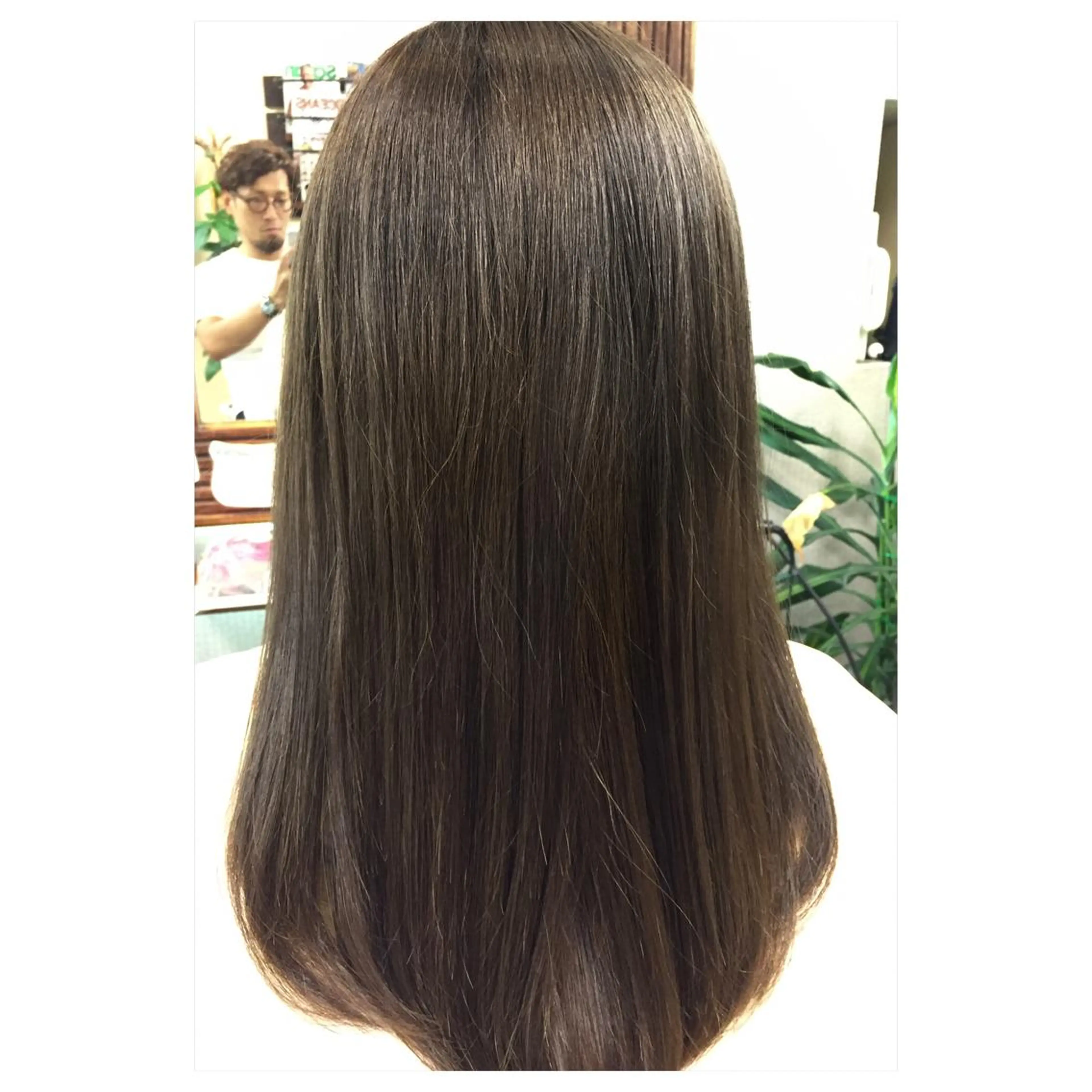 セミロング カラー 外国人風カラー パーソナルカラー診断 できます　木曽　主博のヘアスタイル