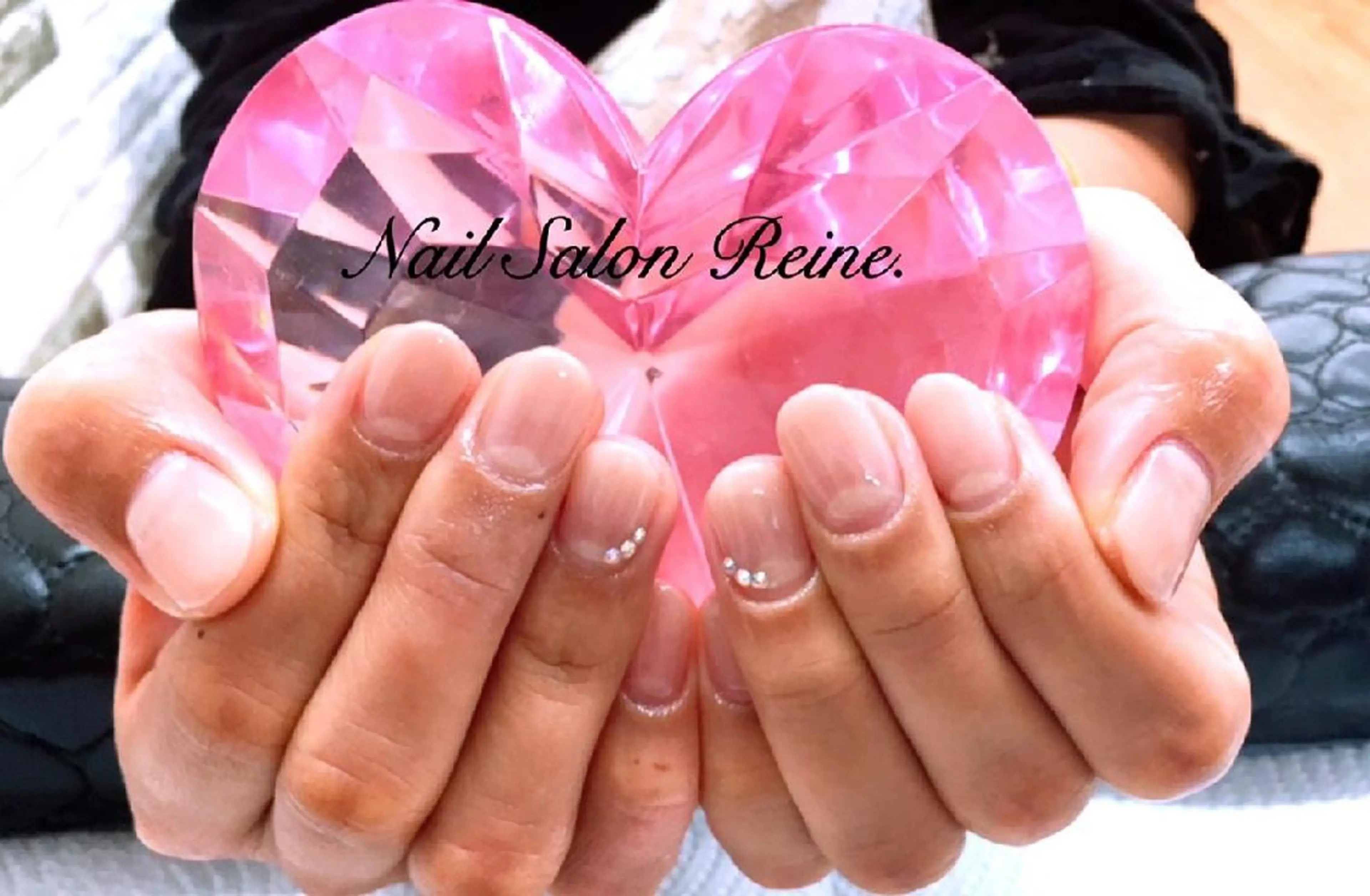 ネイル オフィスネイル シンプルネイル Nailsalon Reine所属・玉栄 伶奈のネイルデザイン