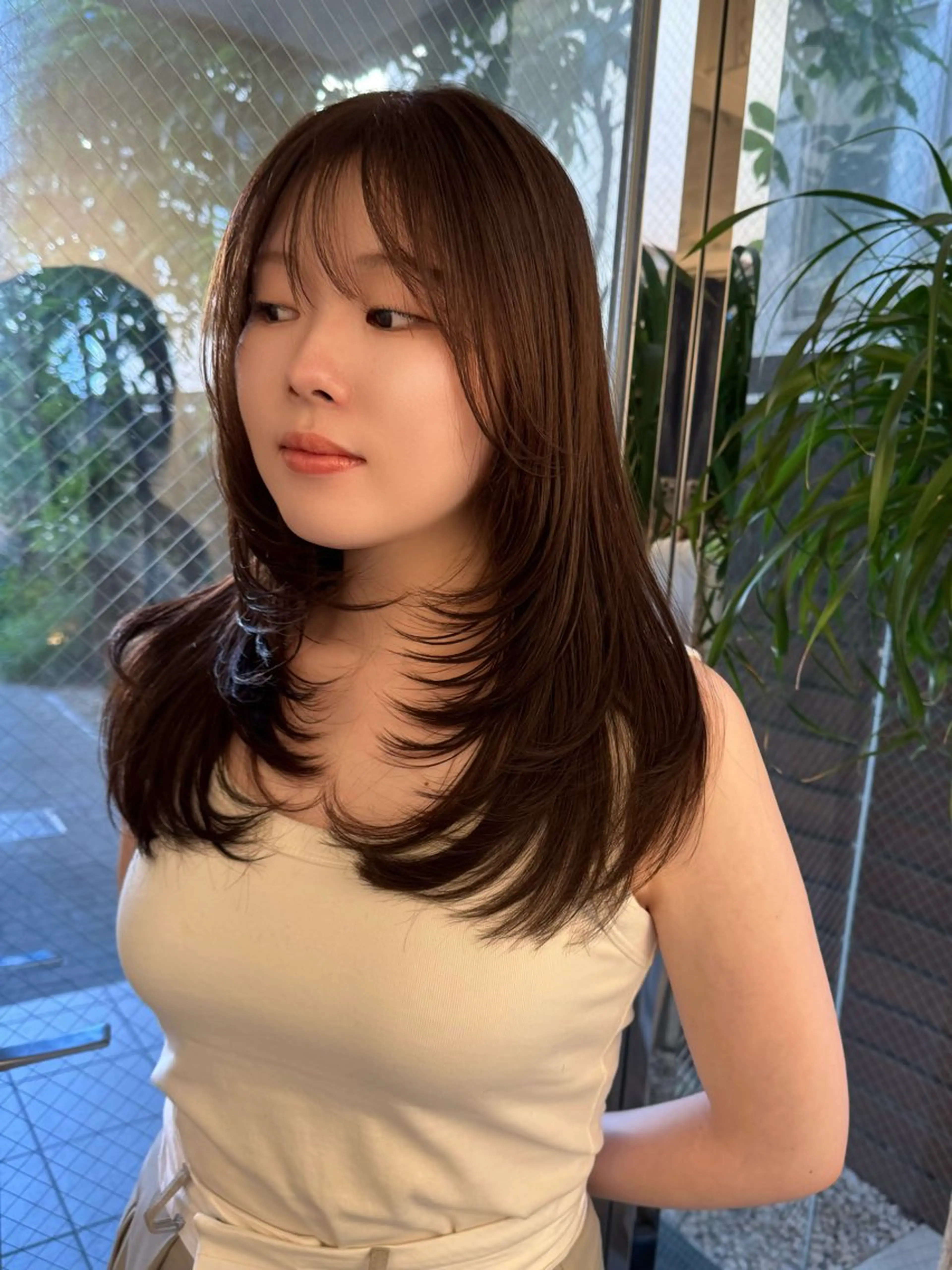 ロング カラー ベージュカラー オリーブベージュ レイヤーカット mina 🌷のヘアスタイル