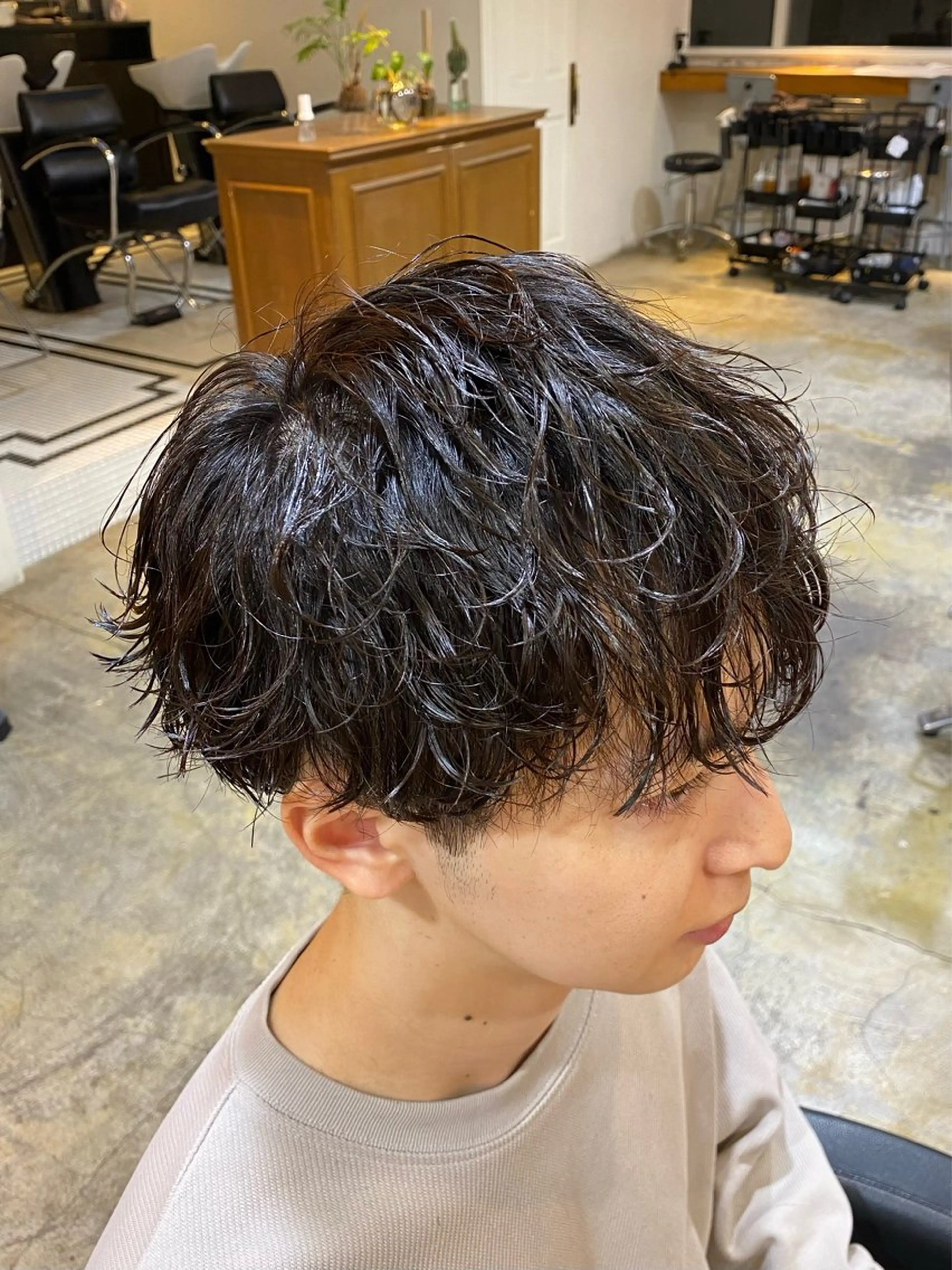 ミディアム パーマ メンズ カット パーマ トリートメント レイヤーボブ/ 艶カラー/サナ🌼のヘアスタイル