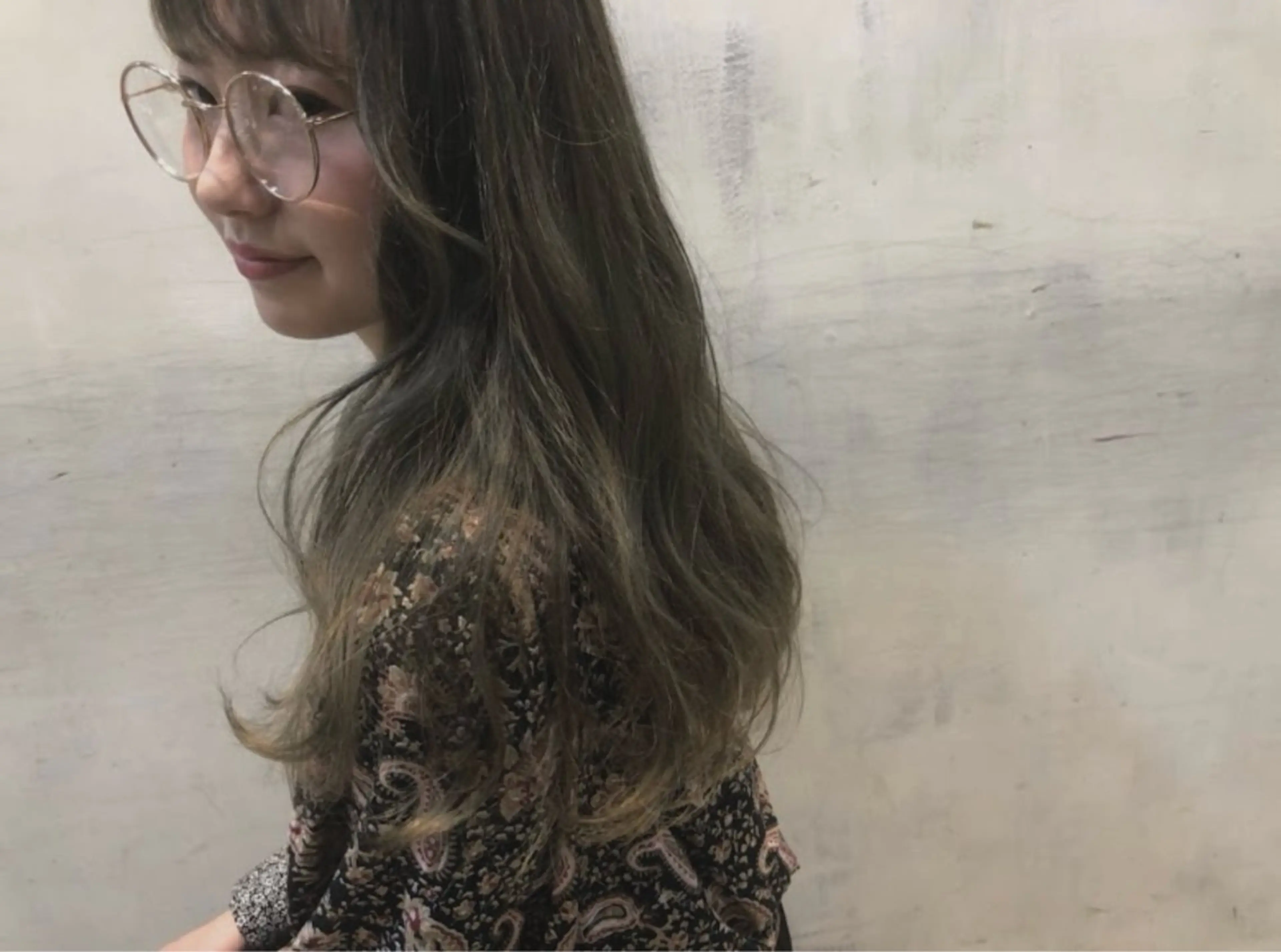 セミロング カラー カット ヘアカラー トリートメント SHIN 白楽店/Loops所属・髪質改善/かわの ひとしのヘアスタイル