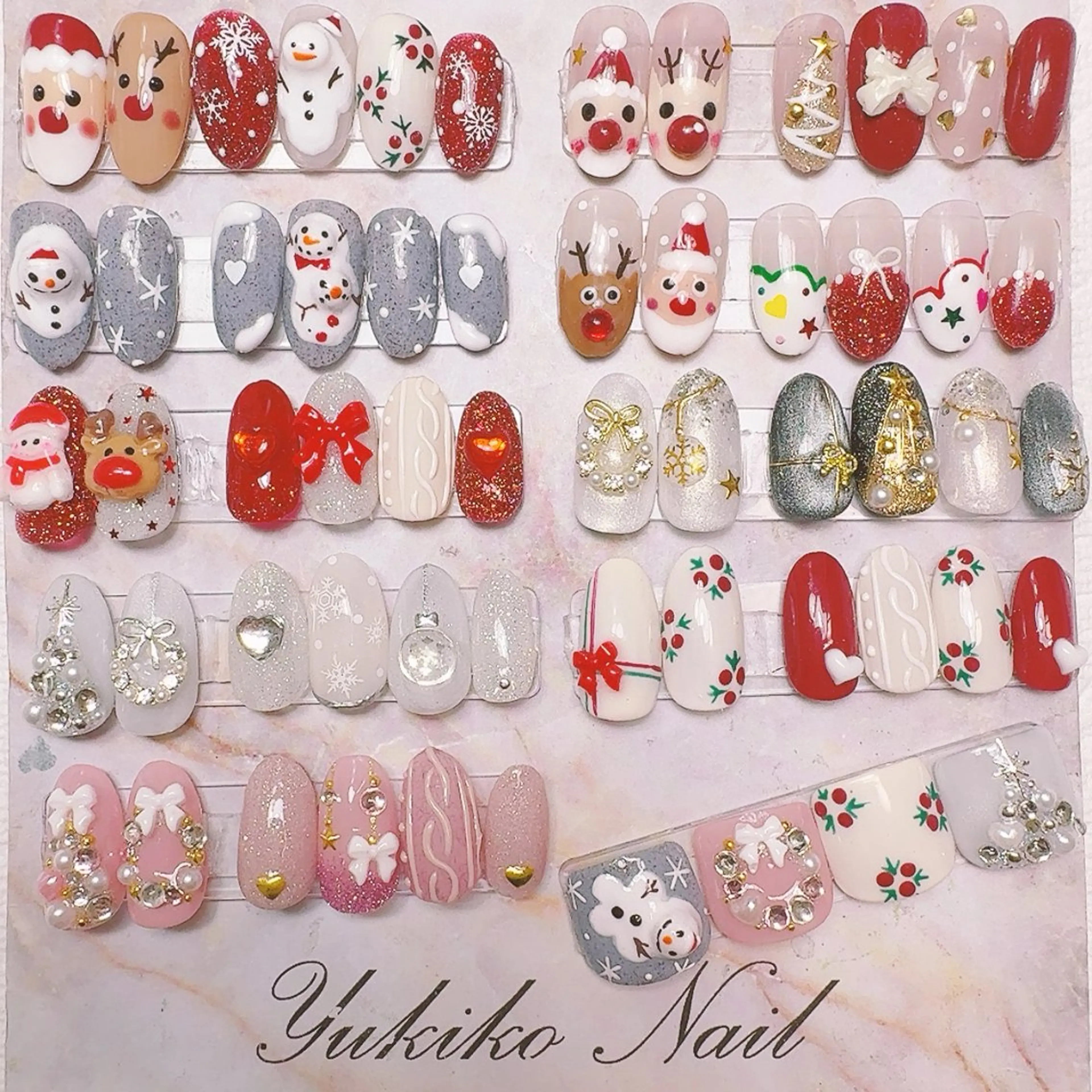 オフ込!!【親指は左右違うアート】クリスマスネイル(どなたでも・土日祝もOK)の写真