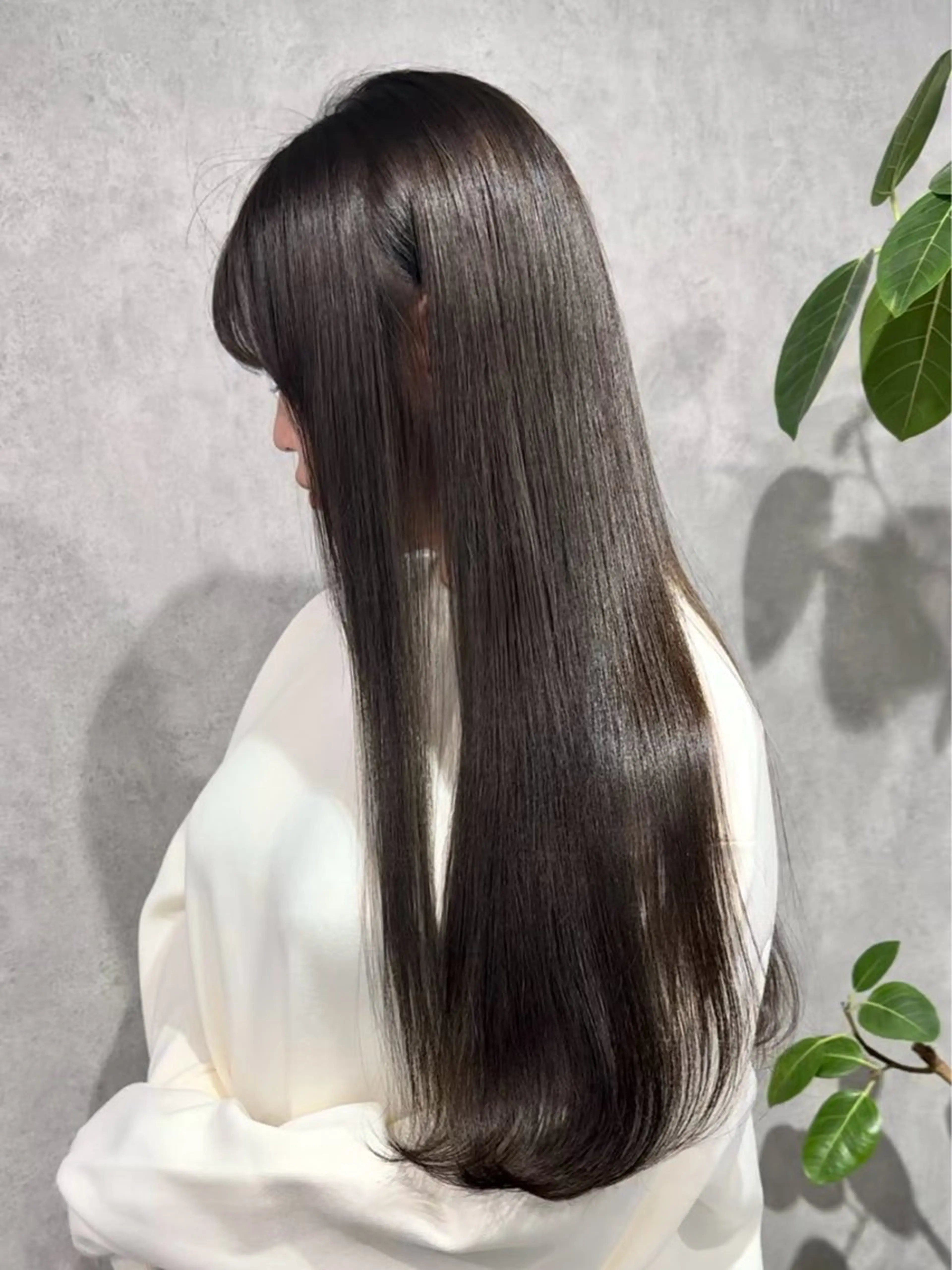 ロング ケアカラー トリートメント LOWRL(ロウル)所属・💍縮毛矯正特化 🫧小山内寛季のヘアスタイル