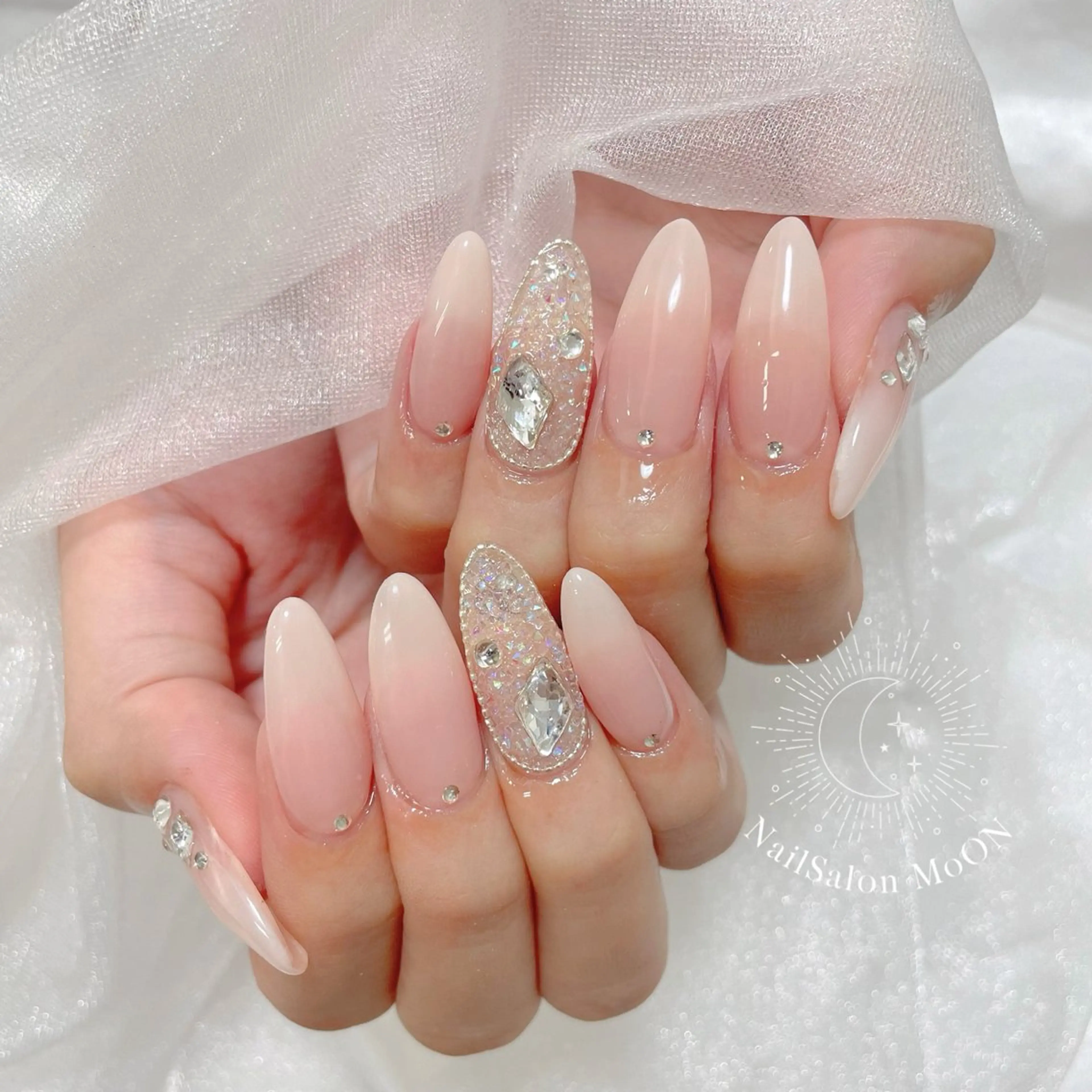 ネイル ハンドネイル ハンドケア MoON...❤︎ MeGuのネイルデザイン