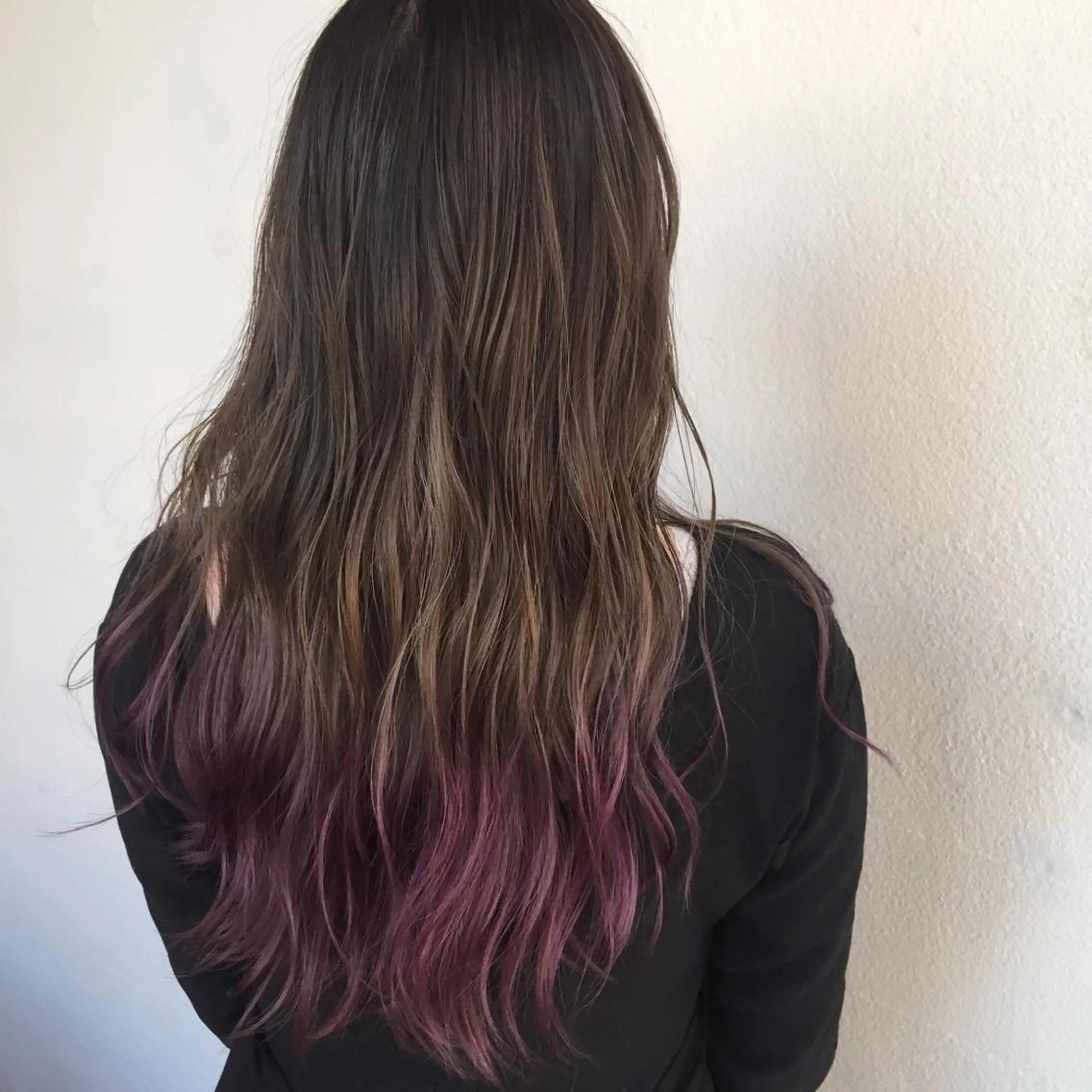 ロング カラー aW HAIRカンノ カナエのヘアスタイル