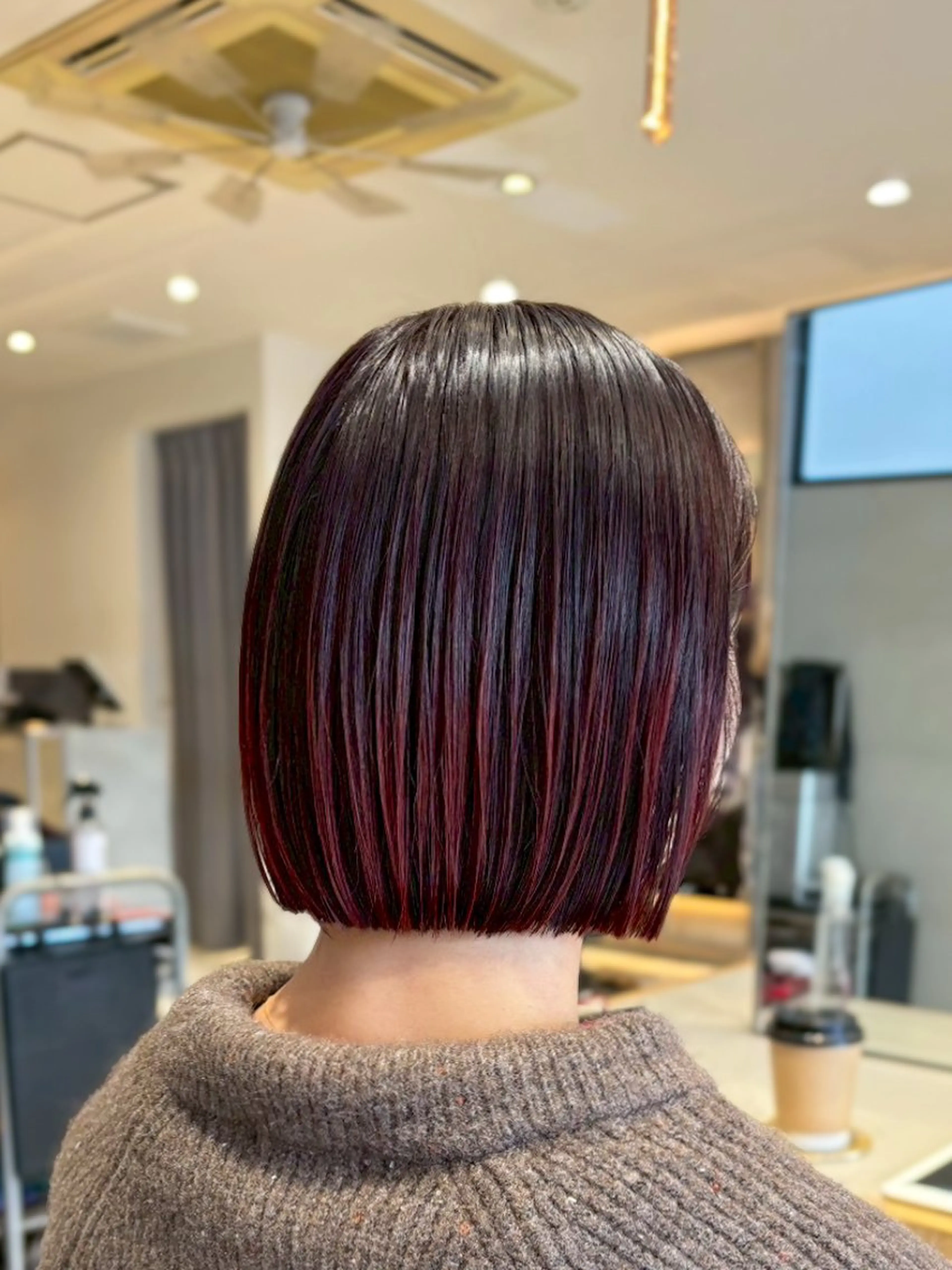 ミディアム カラー パーマ ボブカット/ えのもとりきのヘアスタイル