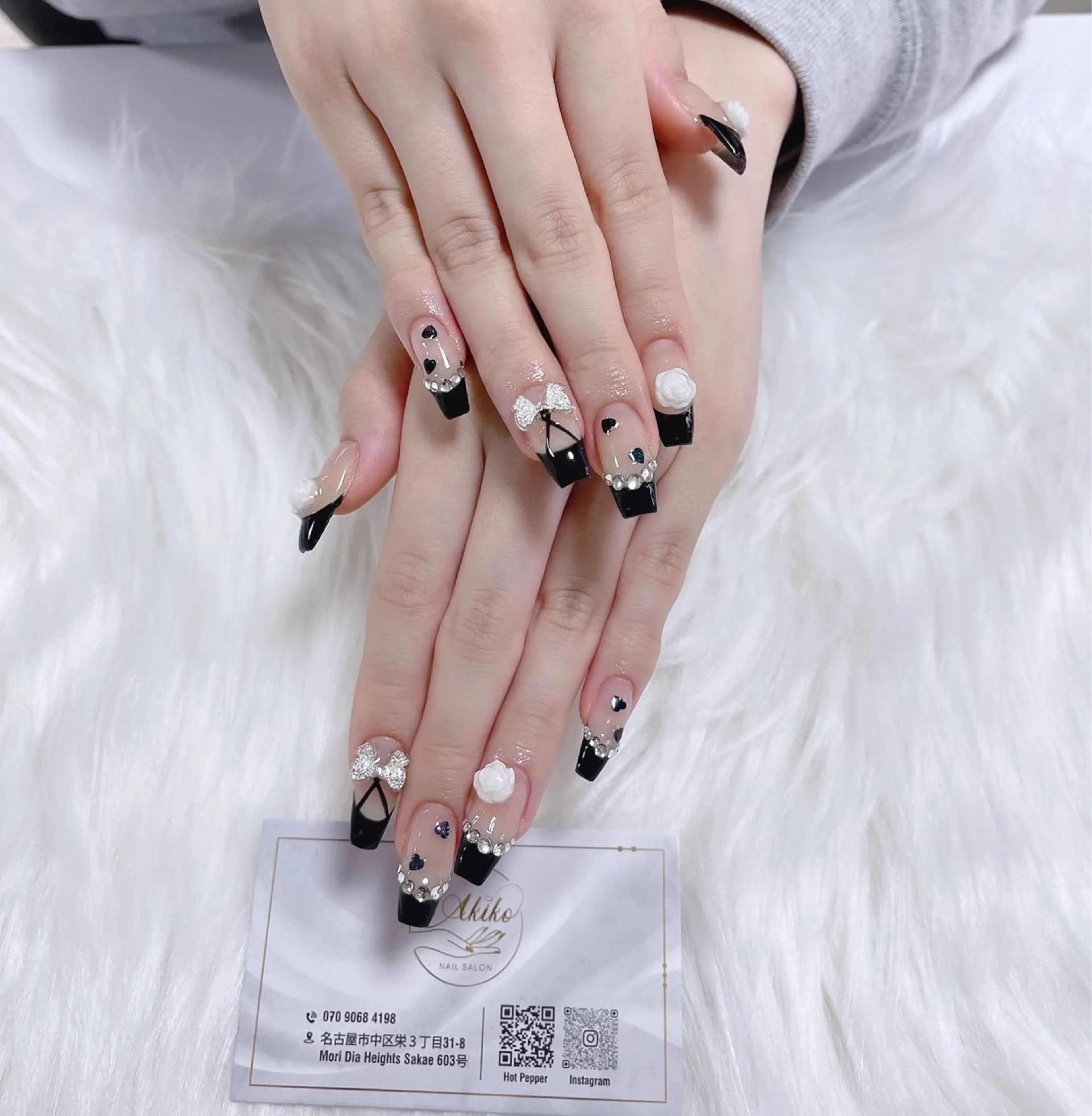 ネイル フットネイル ジェルネイル 韓国ネイル マグネットネイル 持ち込み ハンドネイル Akiko ネイルサロン所属・AKIKO ネイルサロンのネイルデザイン