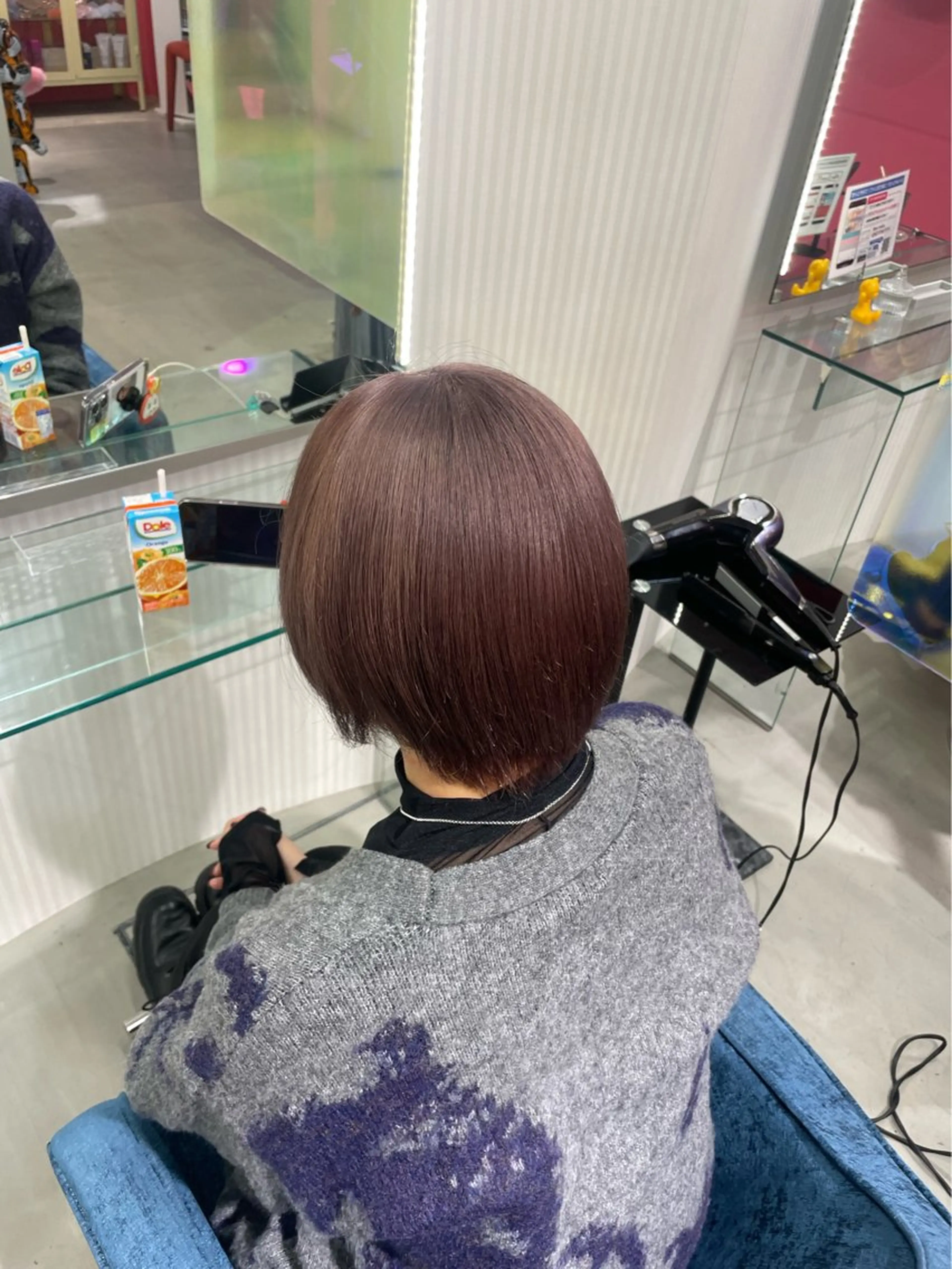 ショート ピンクブラウン ヘアカラー 安井まゆ _Box mico.のヘアスタイル