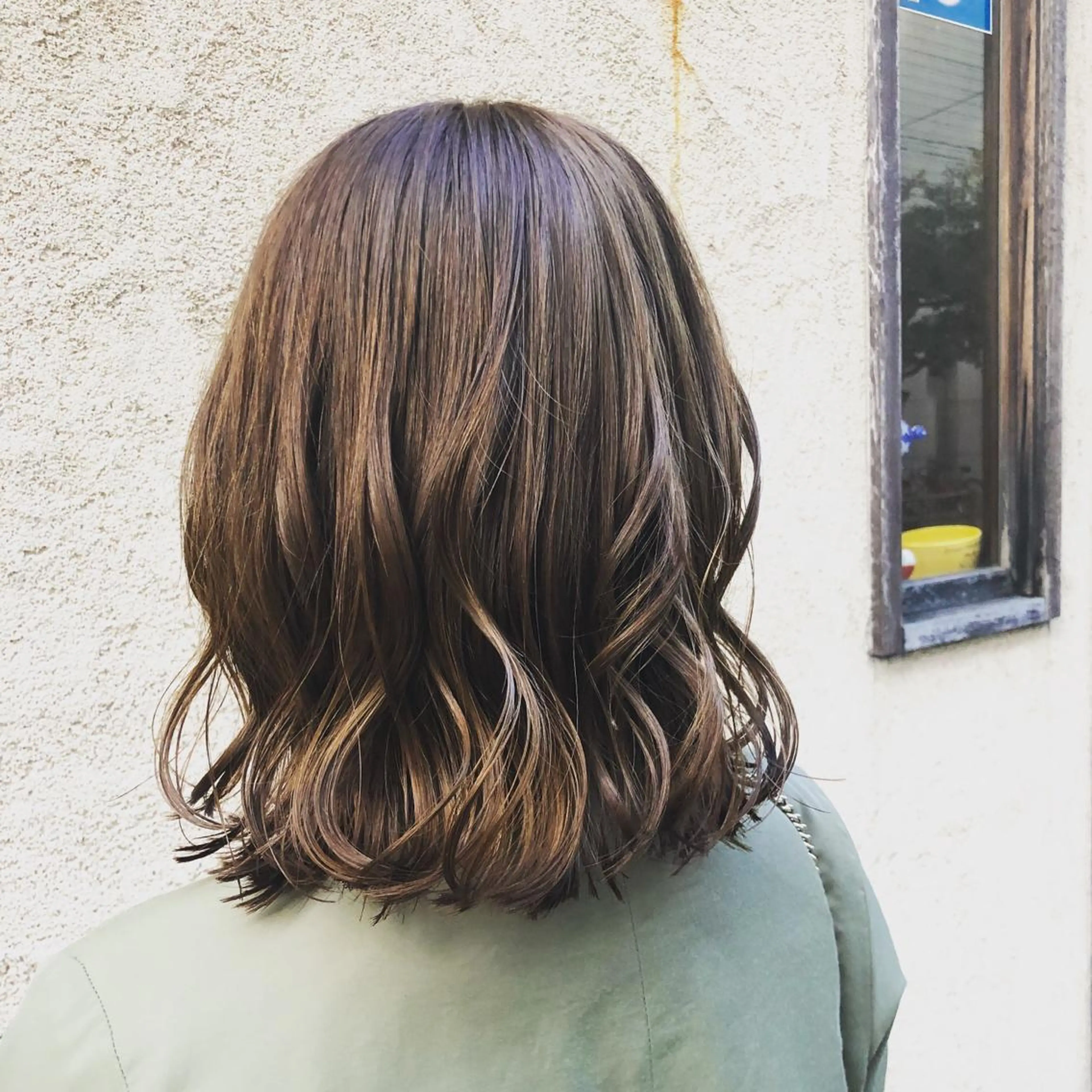 ミディアム カラー 國次 夕貴のヘアスタイル